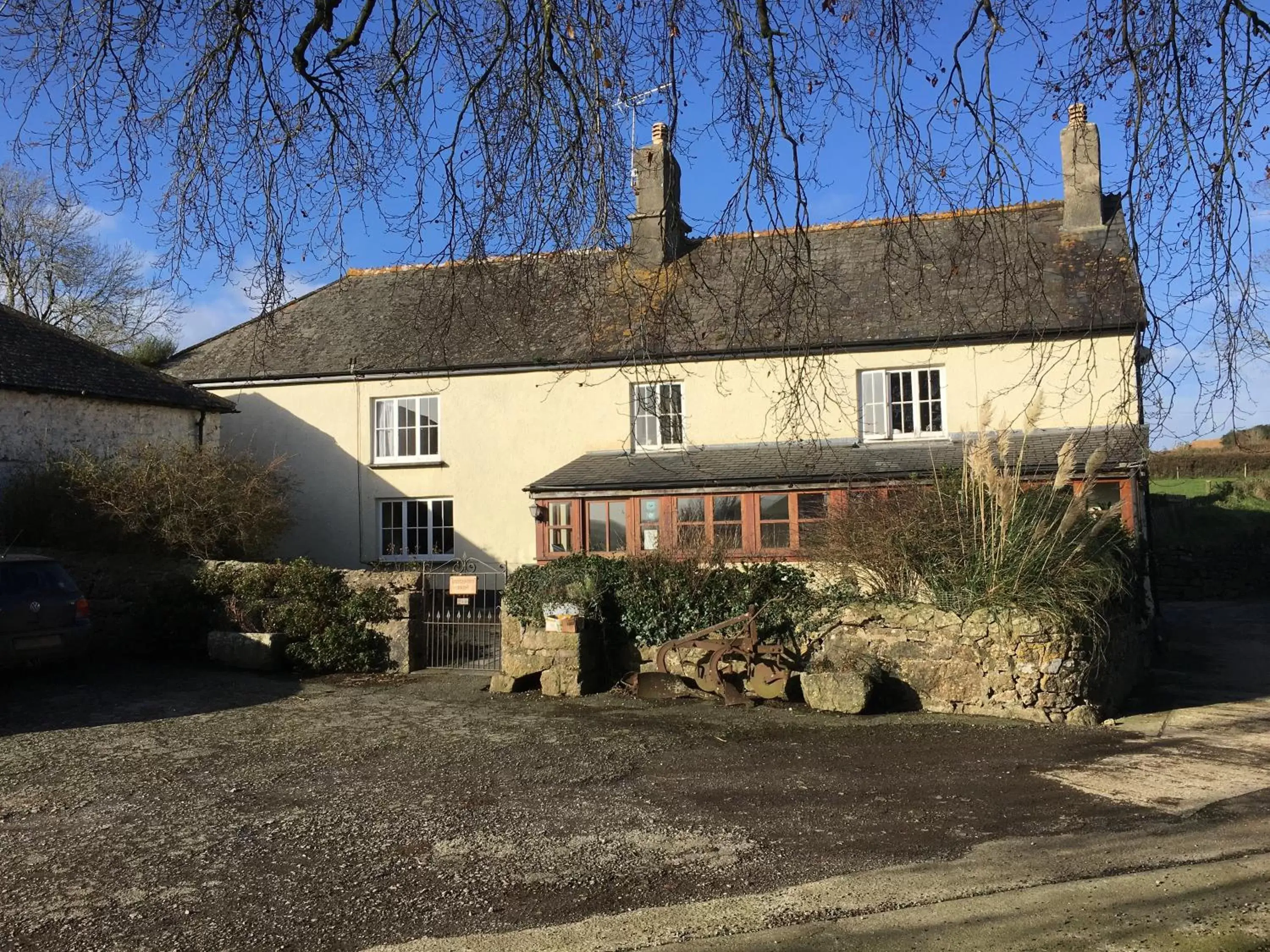 Facade/entrance, Property Building in Gooseford Farm