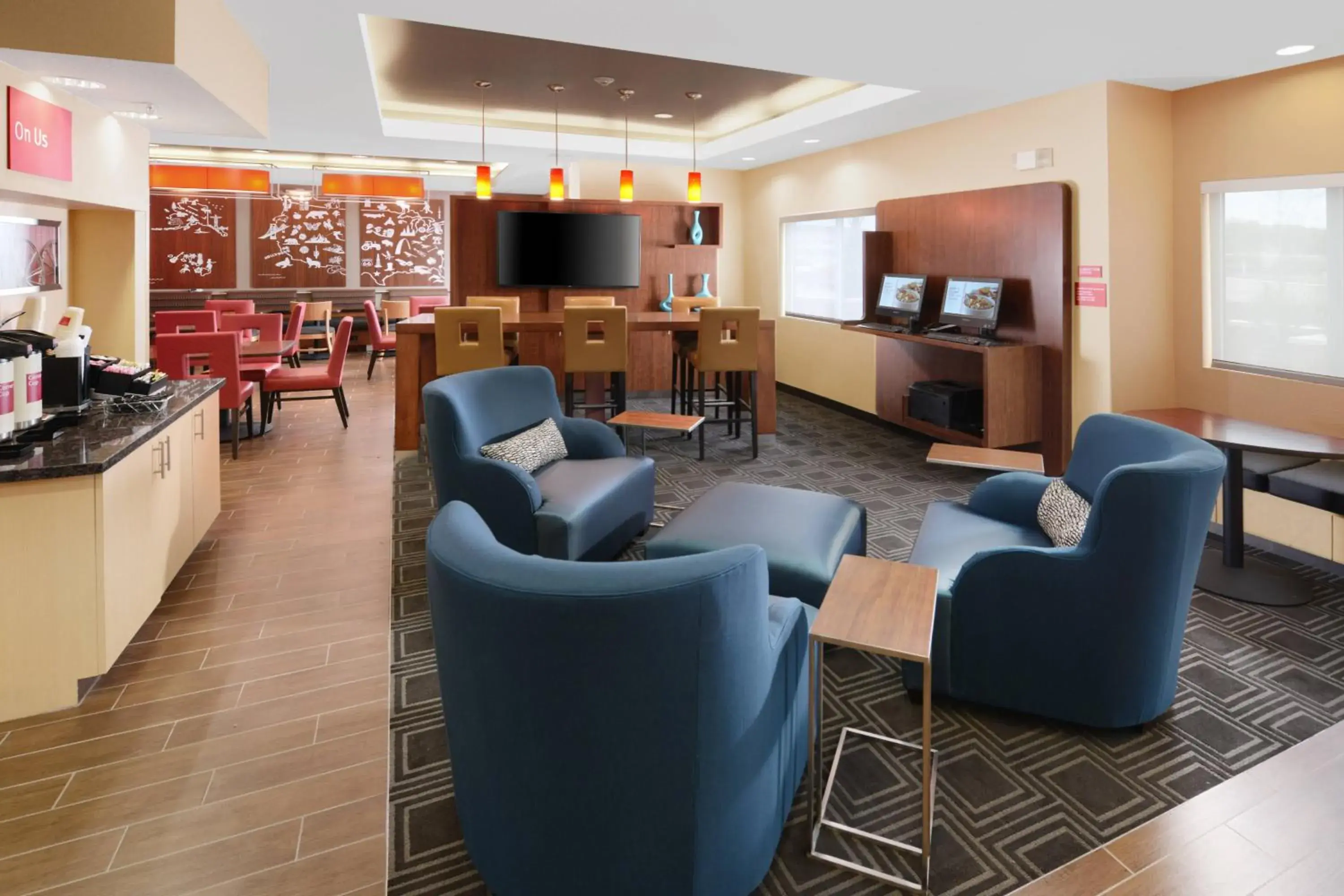 Lobby or reception, Lounge/Bar in TownePlace Suites by Marriott Laredo