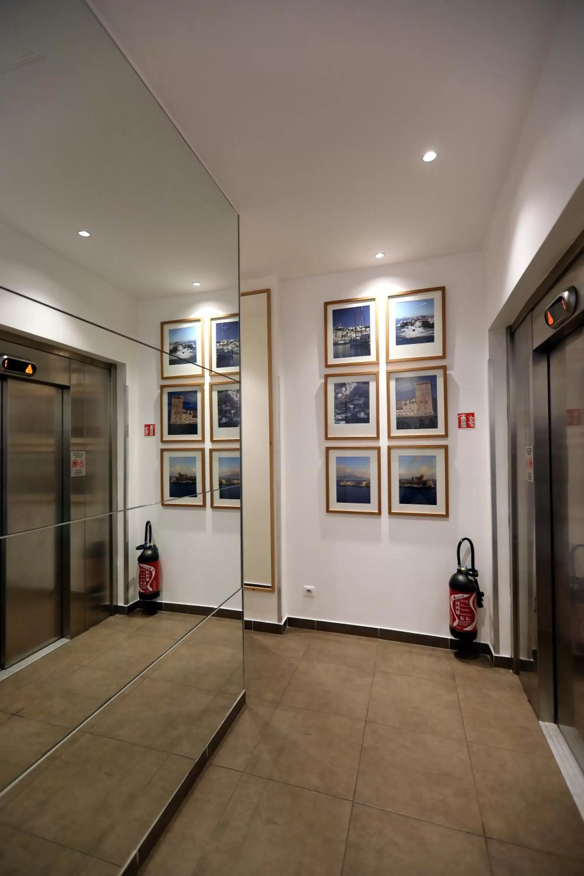 Facade/entrance in Best Western Hotel du Mucem