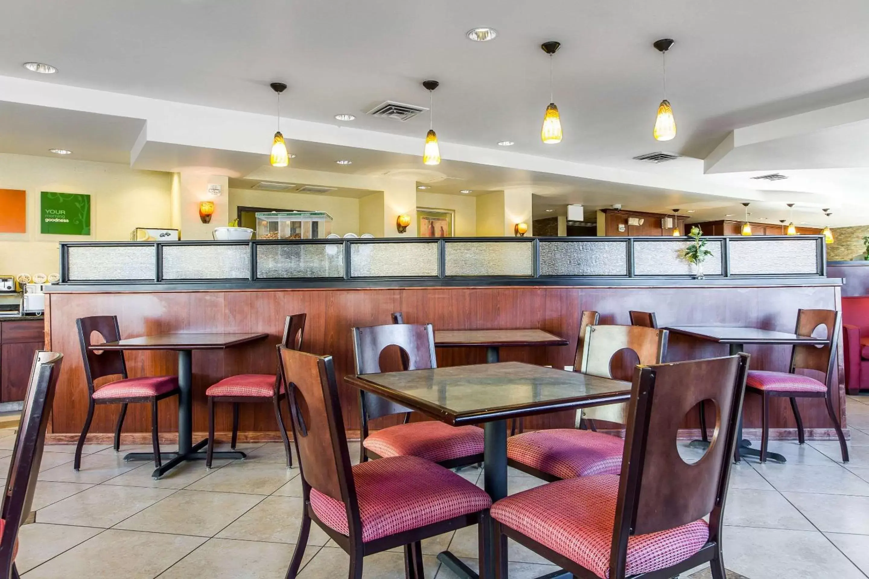 Restaurant/Places to Eat in Comfort Suites Vacaville - Napa Valley