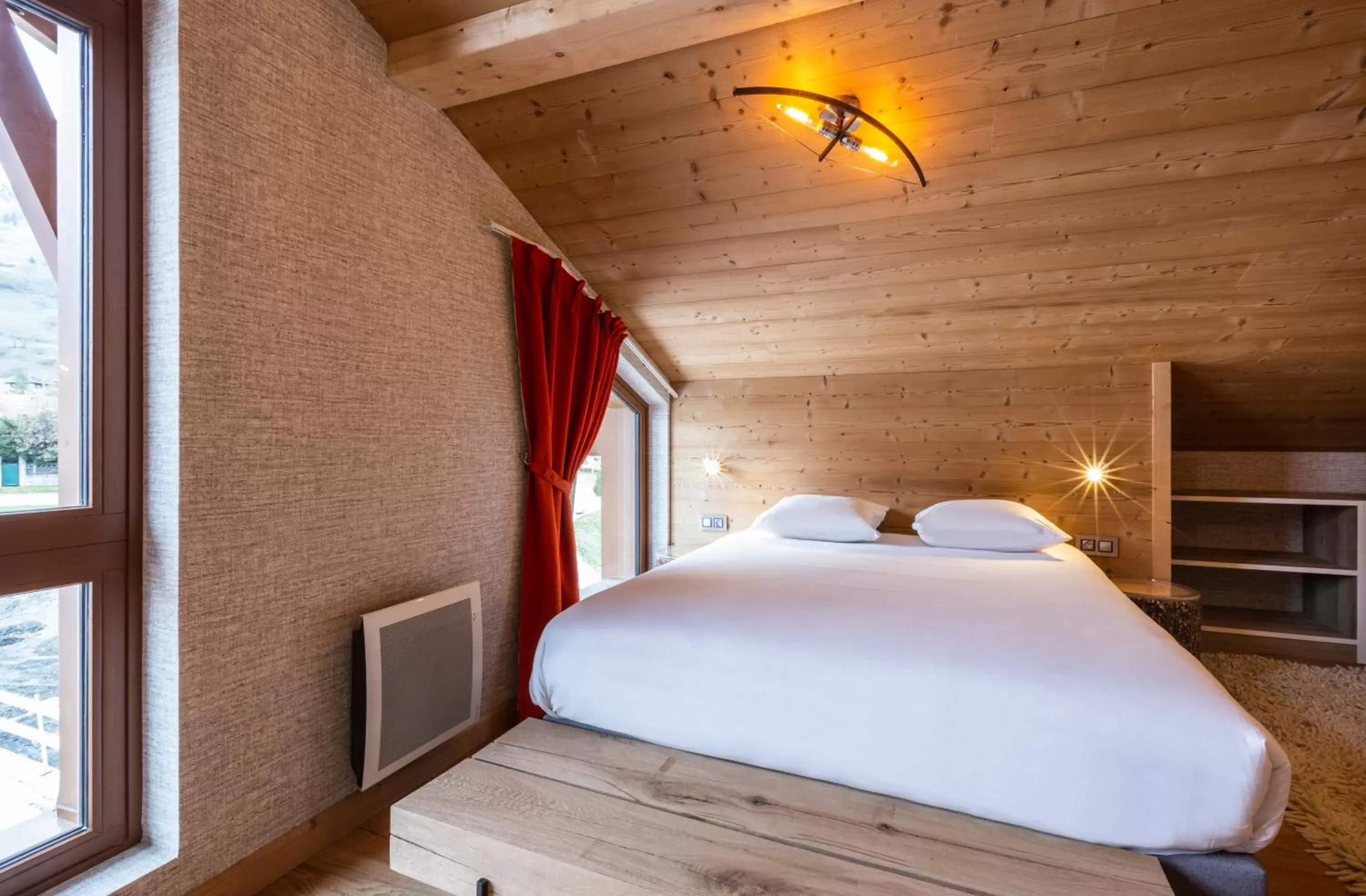 Bed in Hotel Base Camp Lodge - Bourg Saint Maurice
