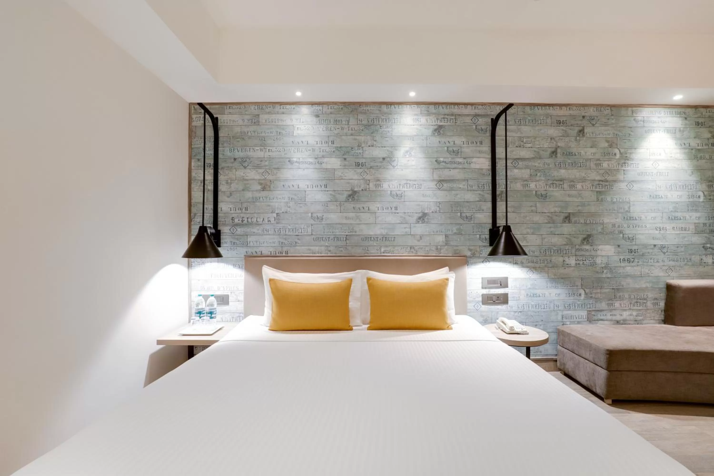 Bedroom, Bed in Lemon Tree Premier, Mumbai International Airport