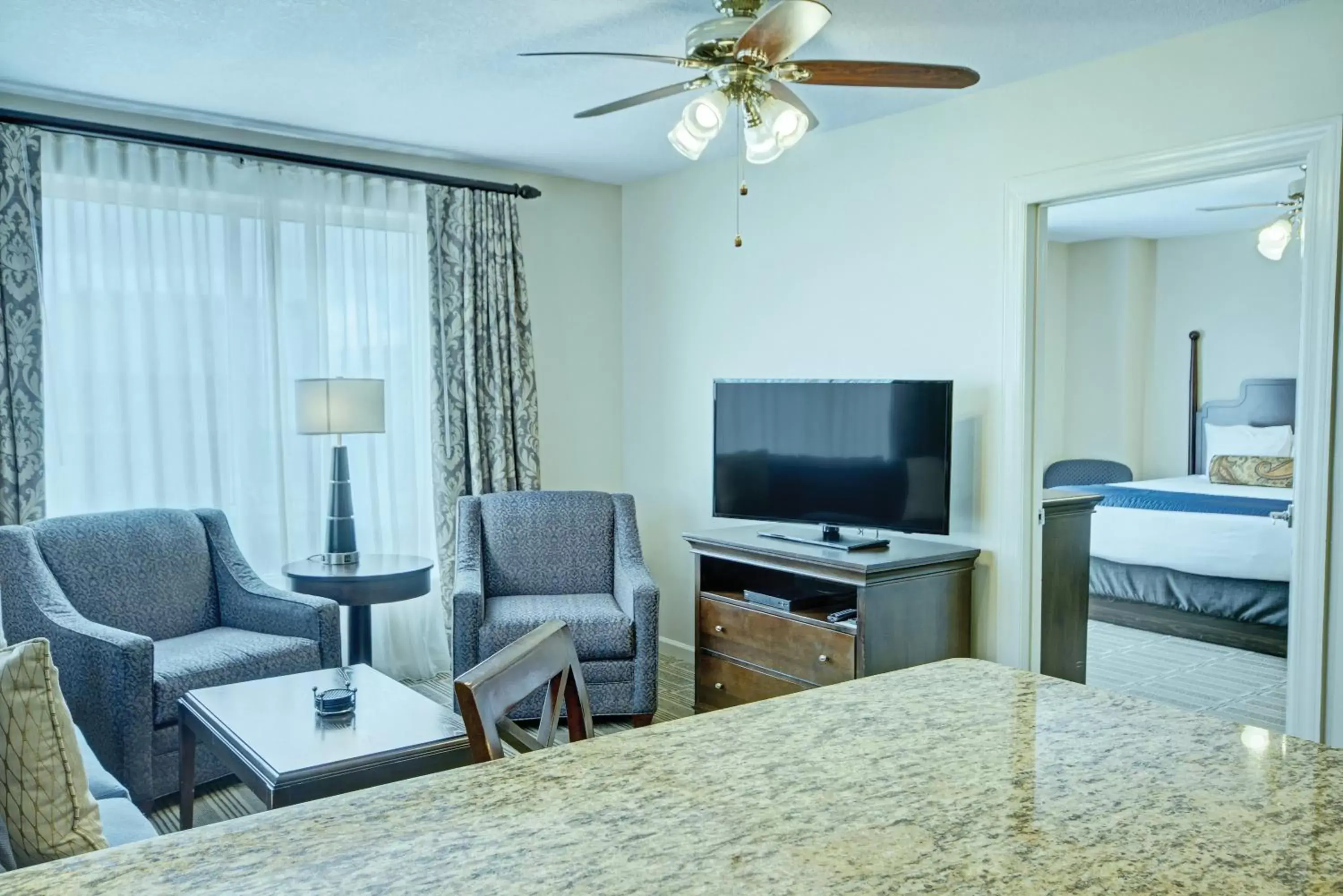 Living room, Seating Area in Club Wyndham Old Town Alexandria