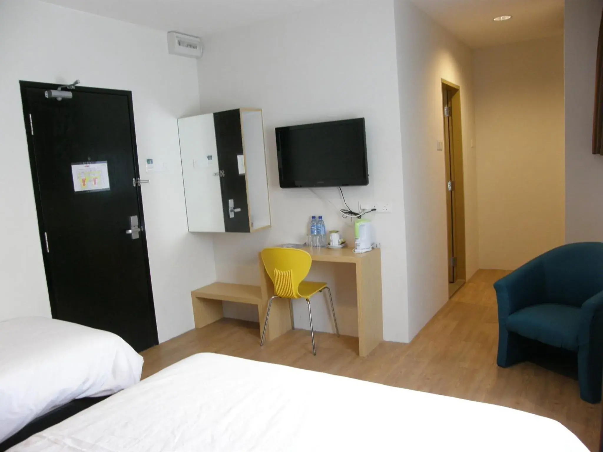 Photo of the whole room in Tras Mutiara Hotel Bentong Photo of the whole room in Tras Mutiara Hotel Bentong