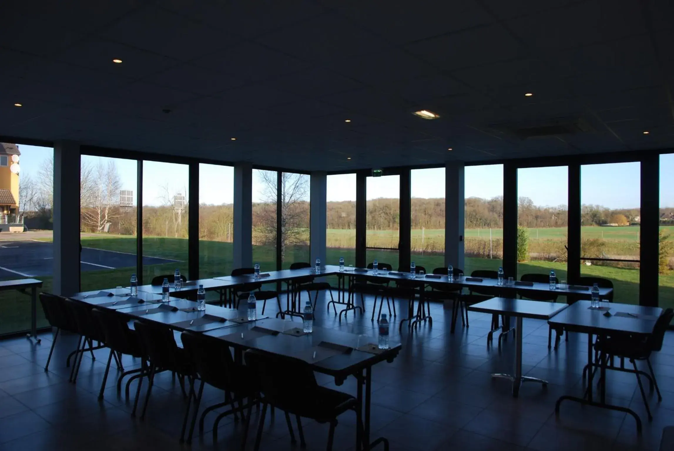 Meeting/conference room in Kyriad Evreux - Netreville