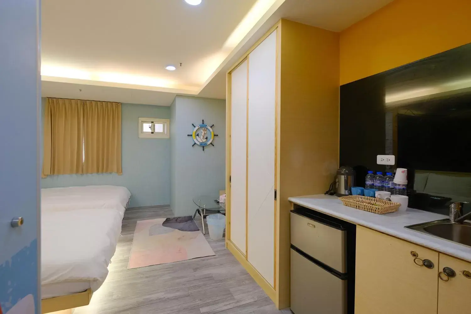 Bedroom, TV/Entertainment Center in 85 Asia Hotel