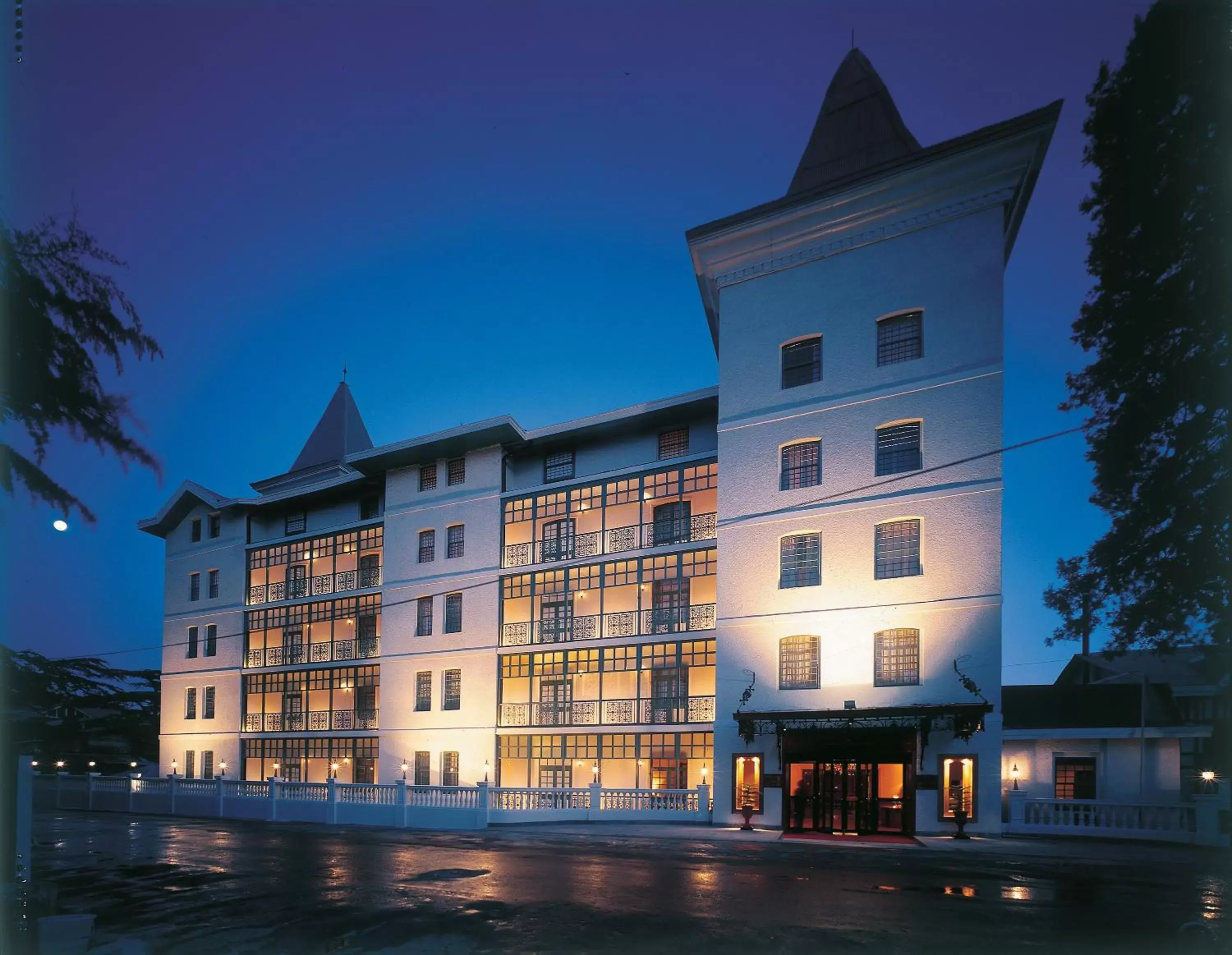 Facade/entrance, Property Building in The Oberoi Cecil