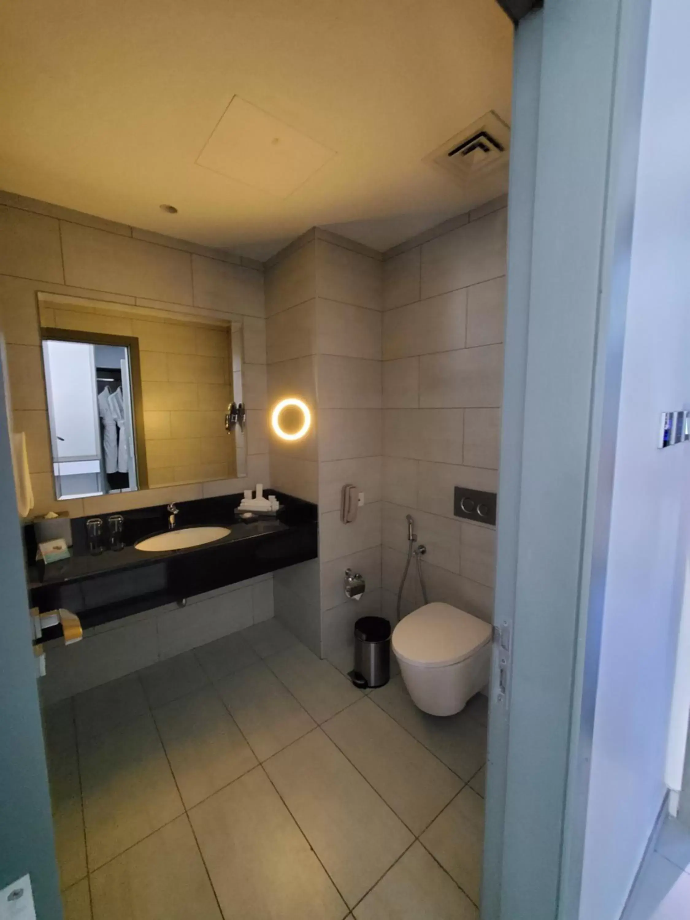 Bathroom in City Avenue Al Reqqa Hotel