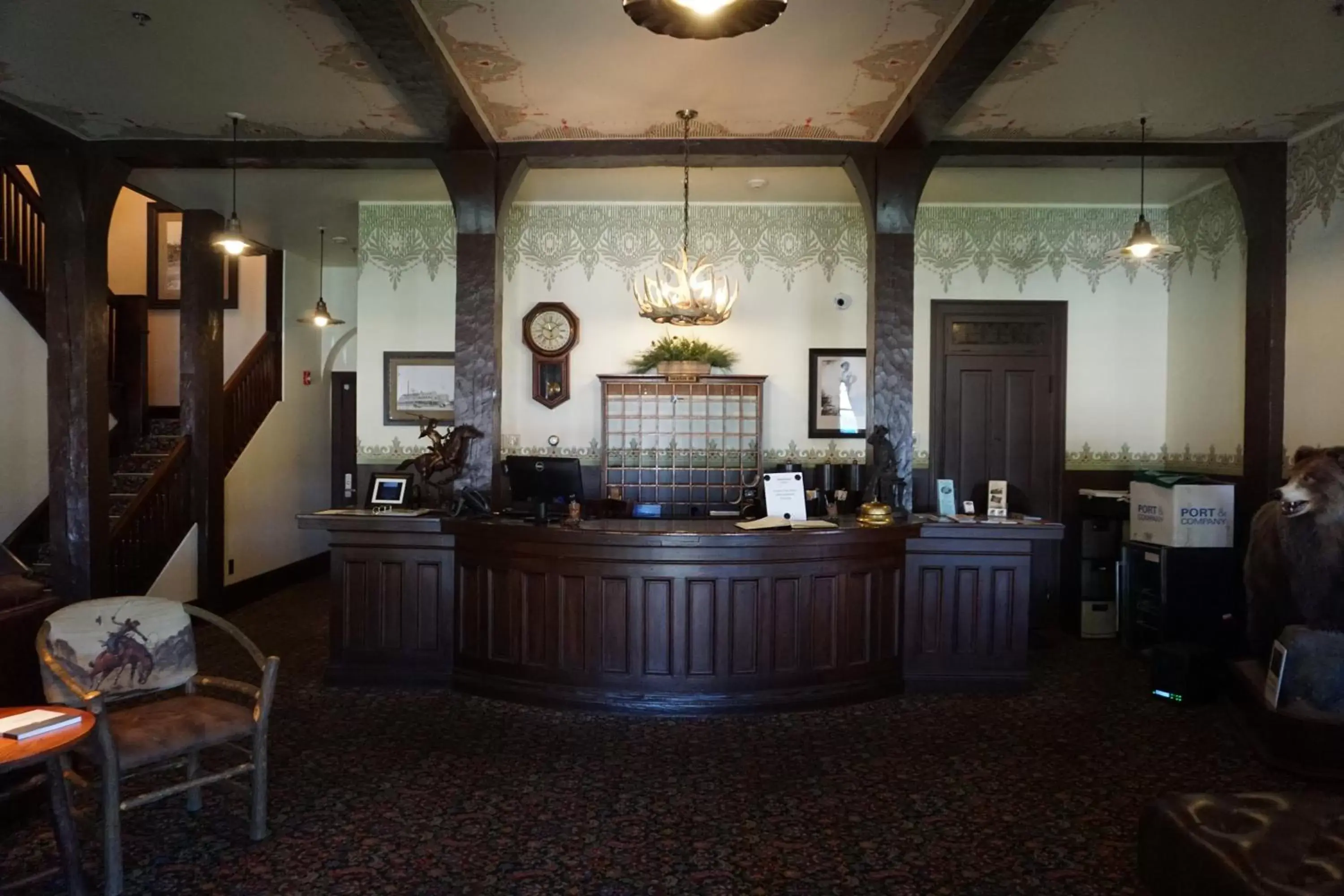 Lobby or reception in Sheridan Inn - Best Western Signature Collection
