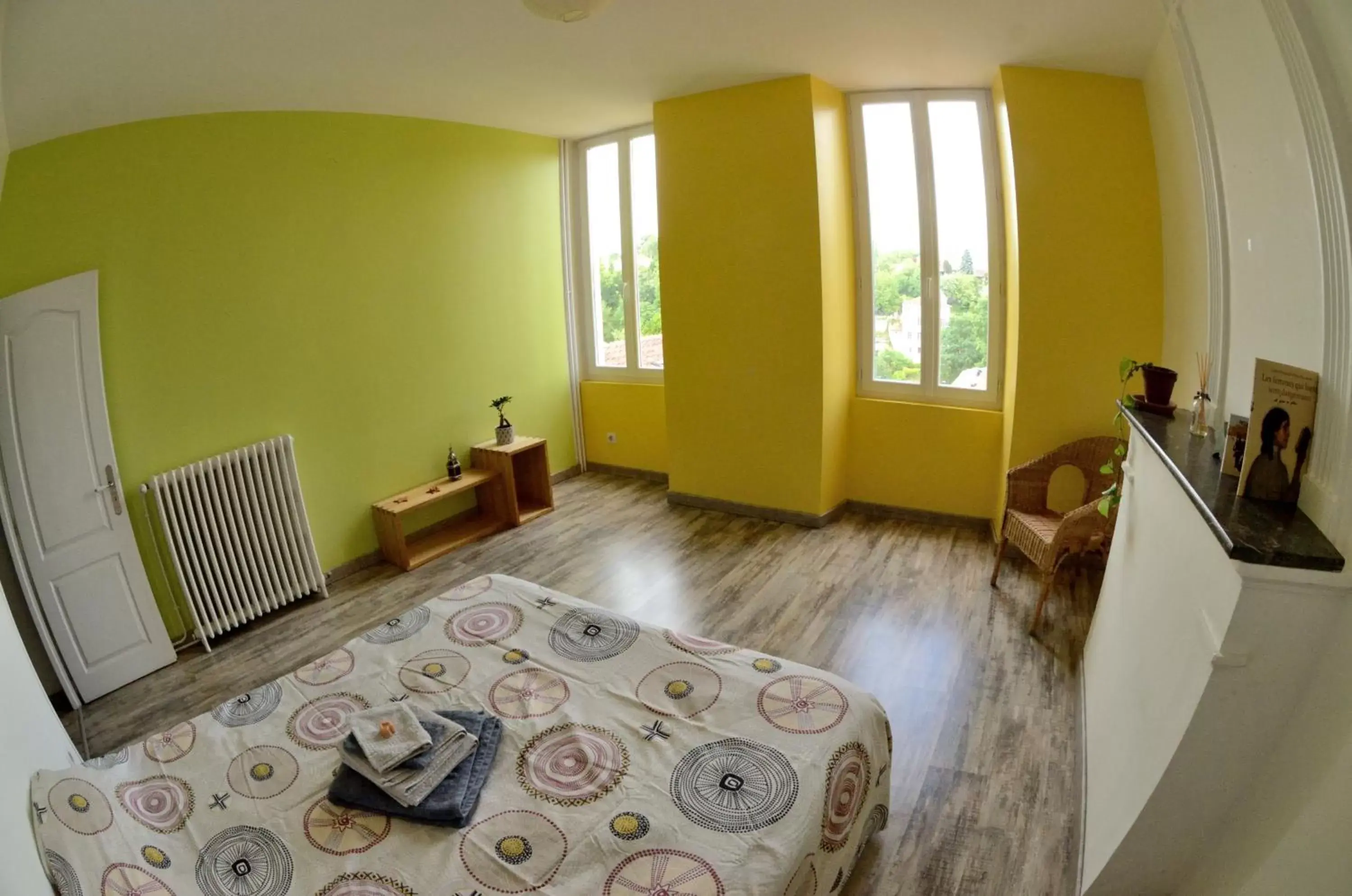 Bedroom, TV/Entertainment Center in La Belle Etoile