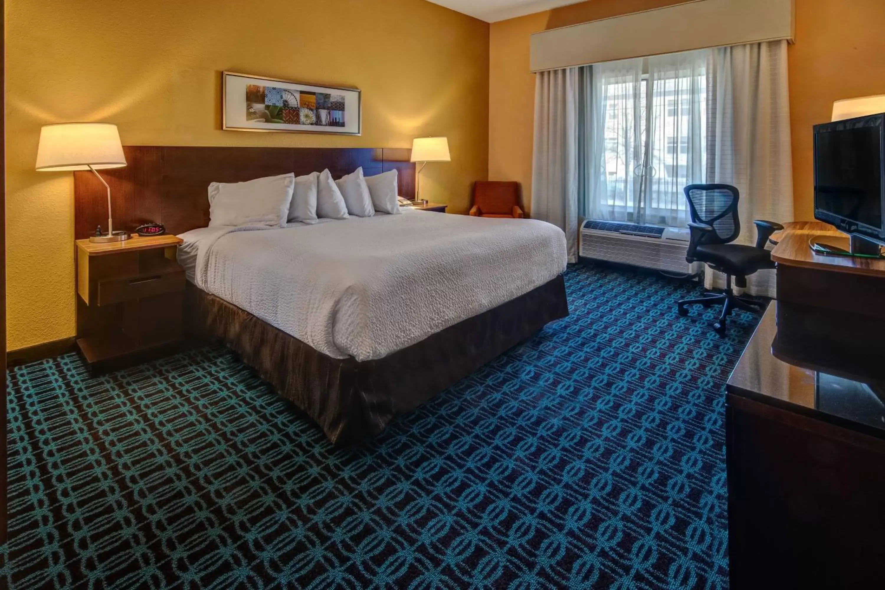 Bedroom, Bed in Fairfield Inn & Suites Memphis Southaven