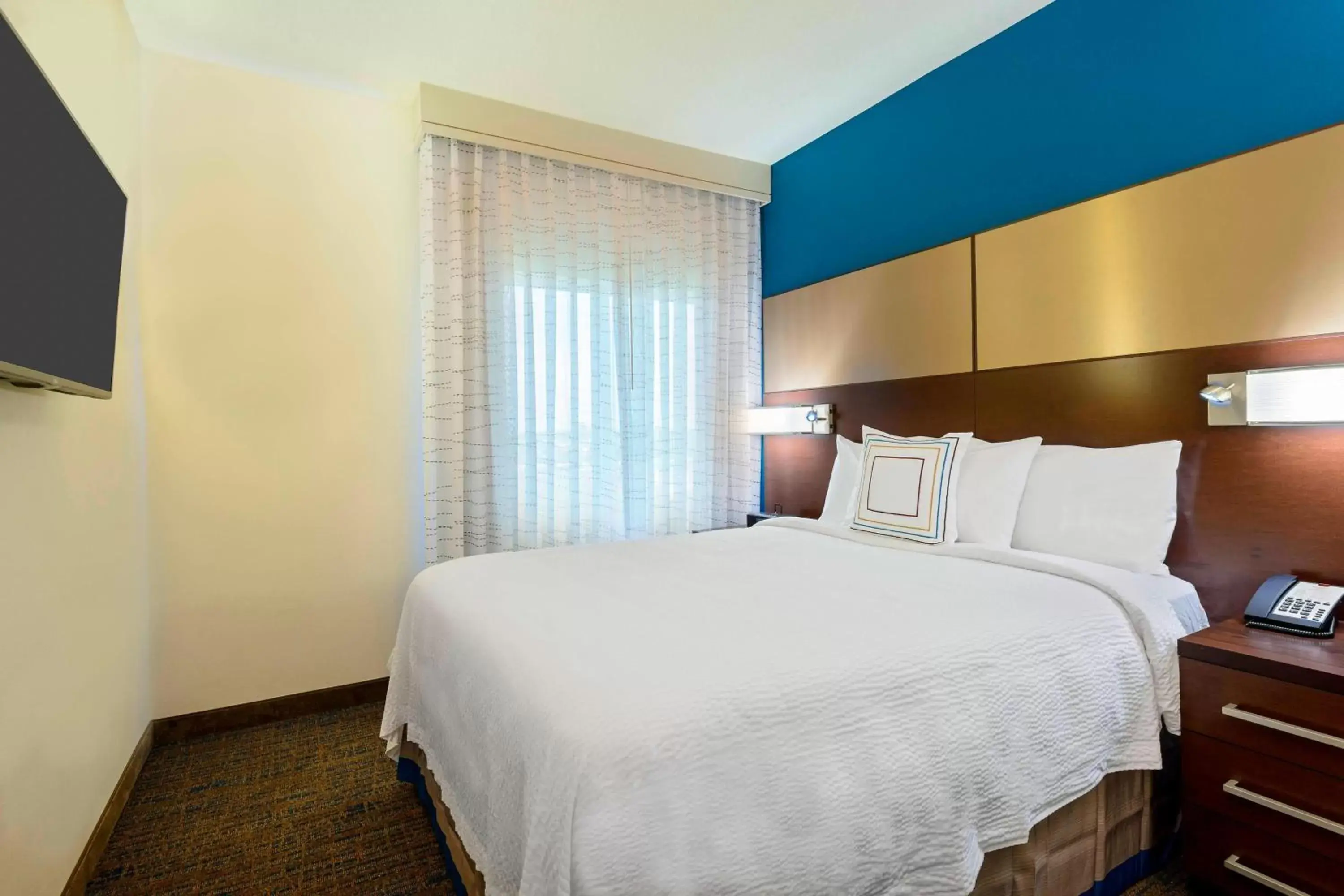 Bedroom, Bed in Residence Inn by Marriott Fort Myers at I-75 and Gulf Coast Town Center