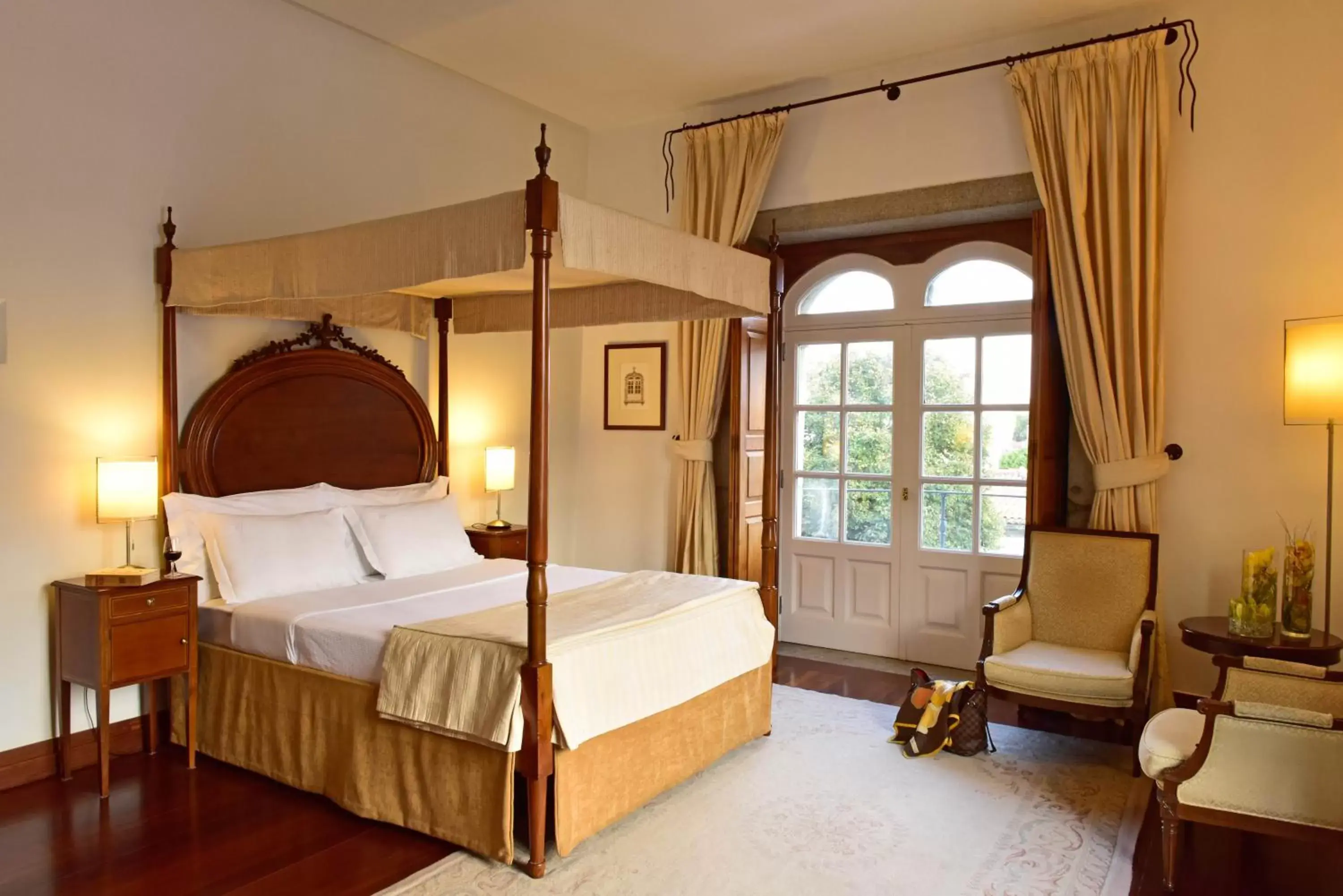 Bed in Casa Melo Alvim - by Unlock Hotels