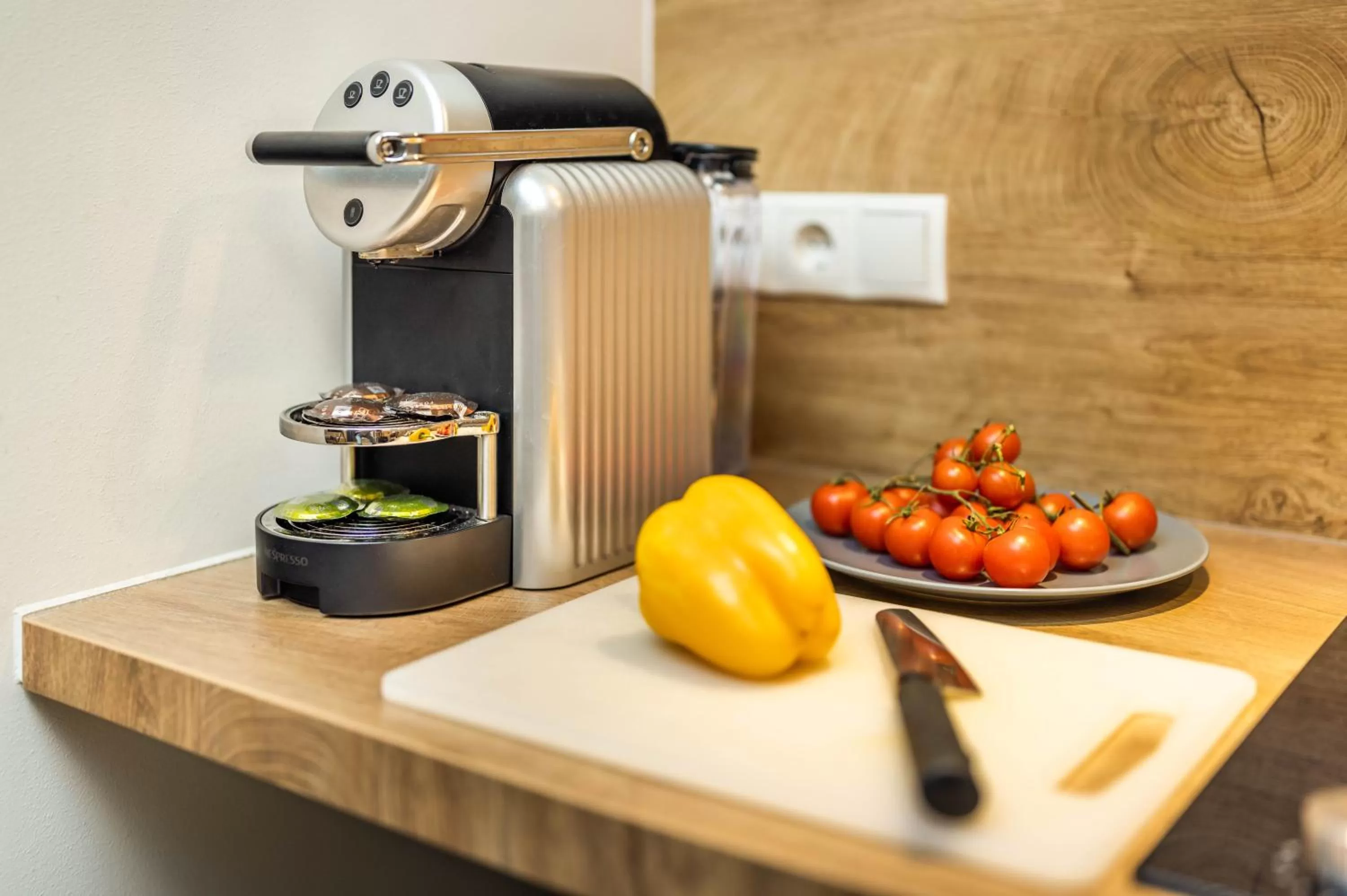 Coffee/tea facilities in Jimmy's Apartments Lory