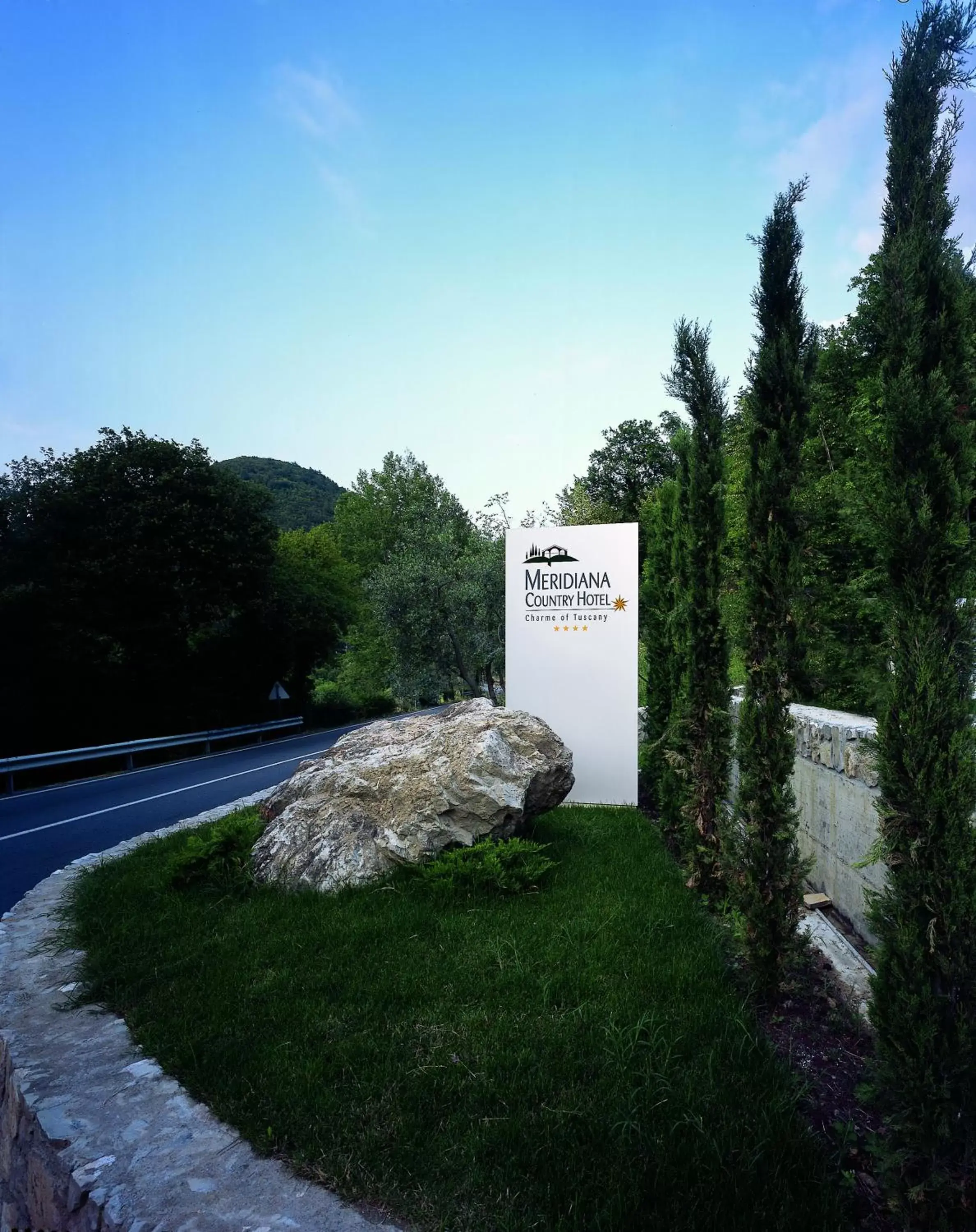 Facade/entrance, Property Building in Meridiana Country Hotel