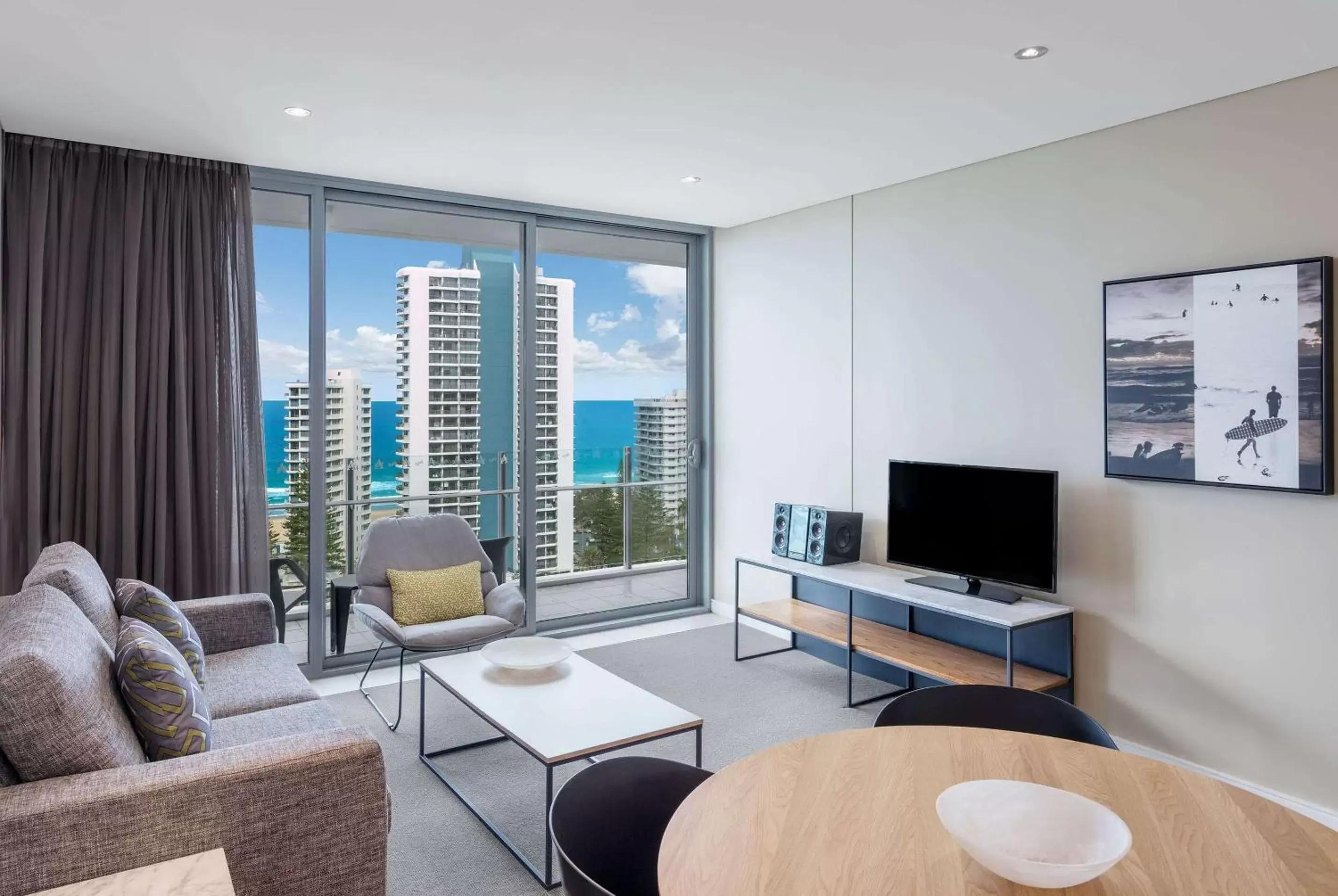 Photo of the whole room, Seating Area in Wyndham Resort Surfers Paradise