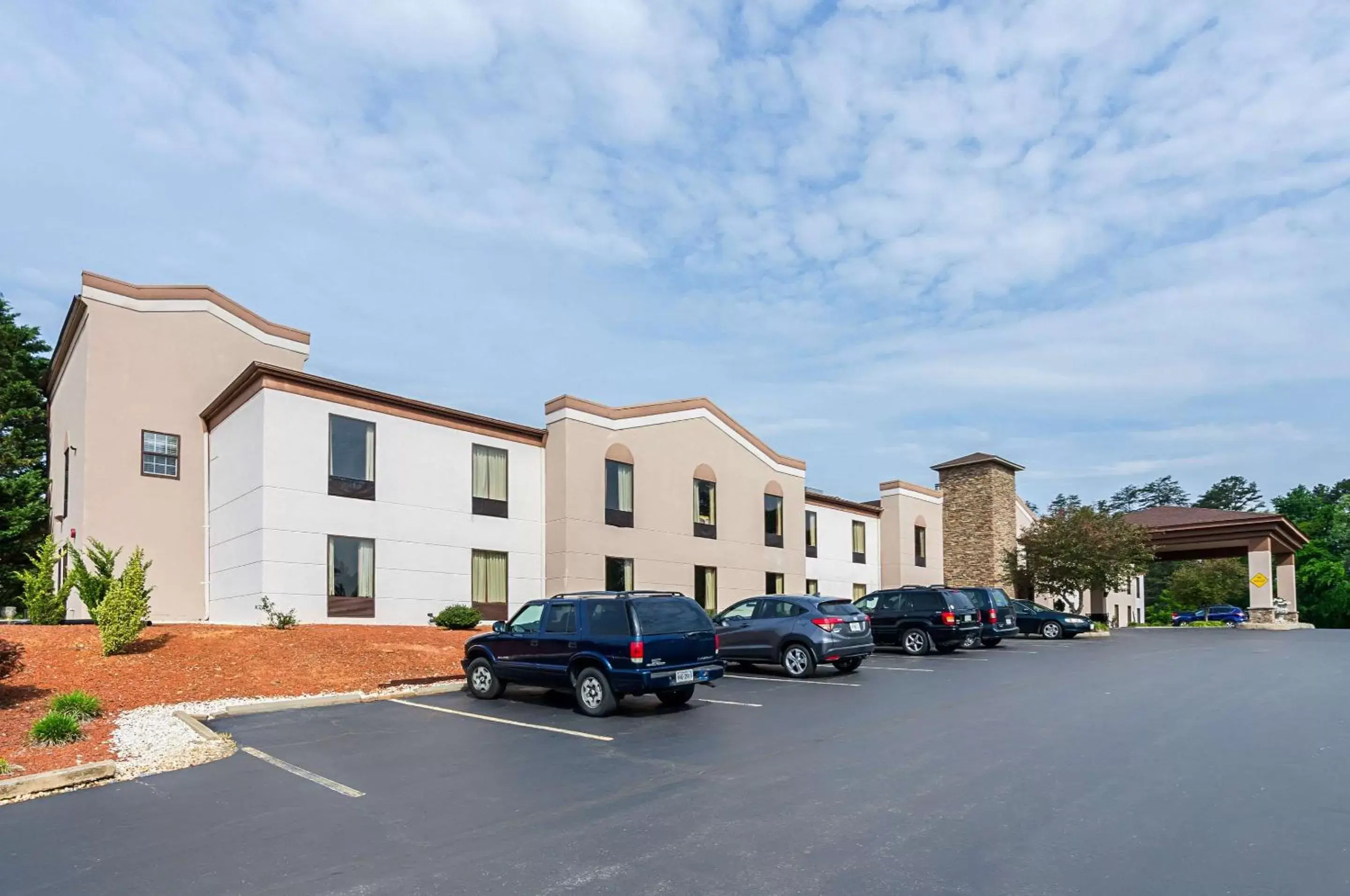 Property Building in Quality Suites Altavista – Lynchburg South