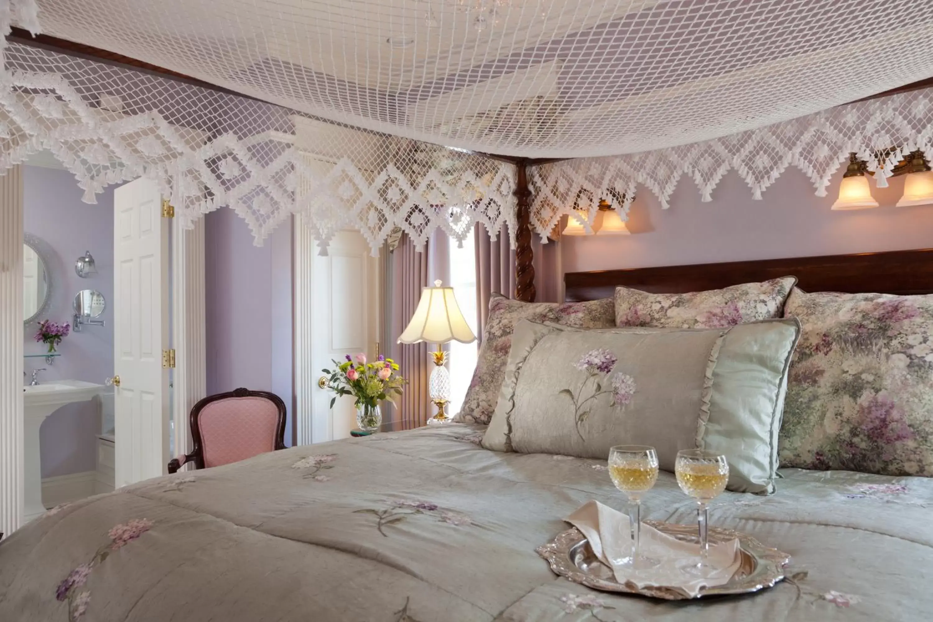 Deluxe King Room in The Tower Cottage Bed and Breakfast Deluxe King Room in The Tower Cottage Bed and Breakfast