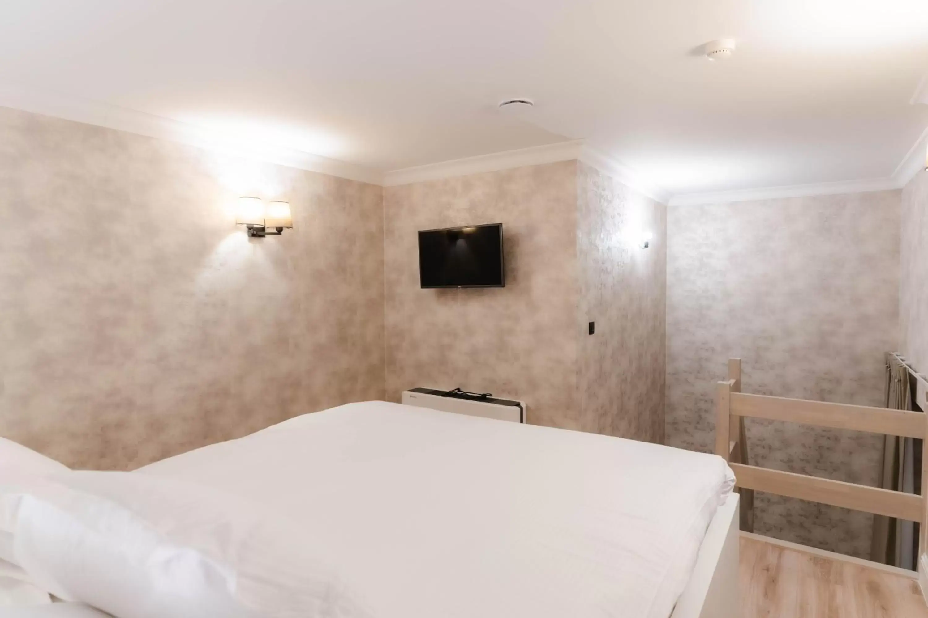 Duplex Double Room in Golden Tree Hotel