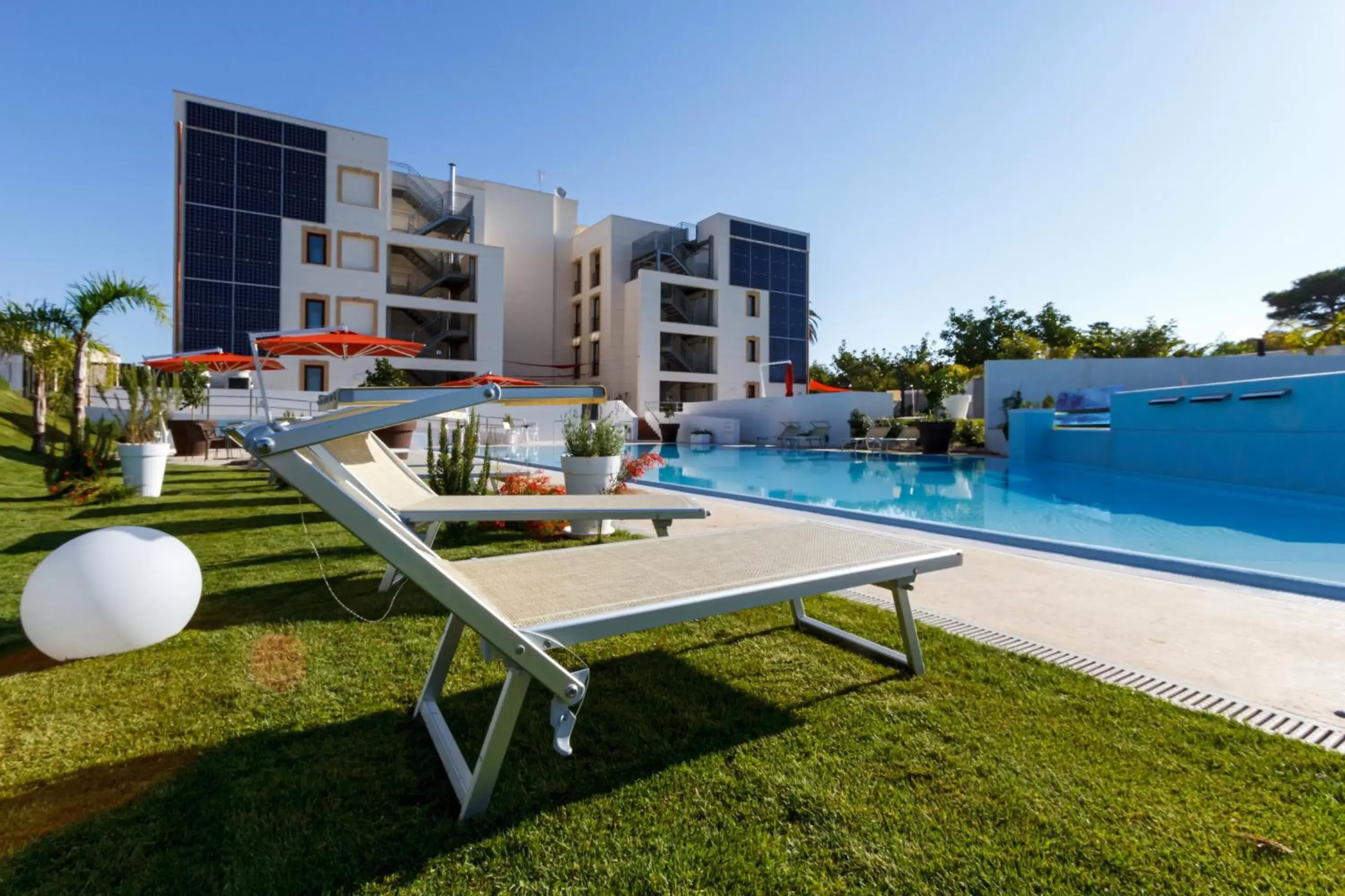 Property building, Swimming Pool in Seawater Hotel Bio & Beauty Spa