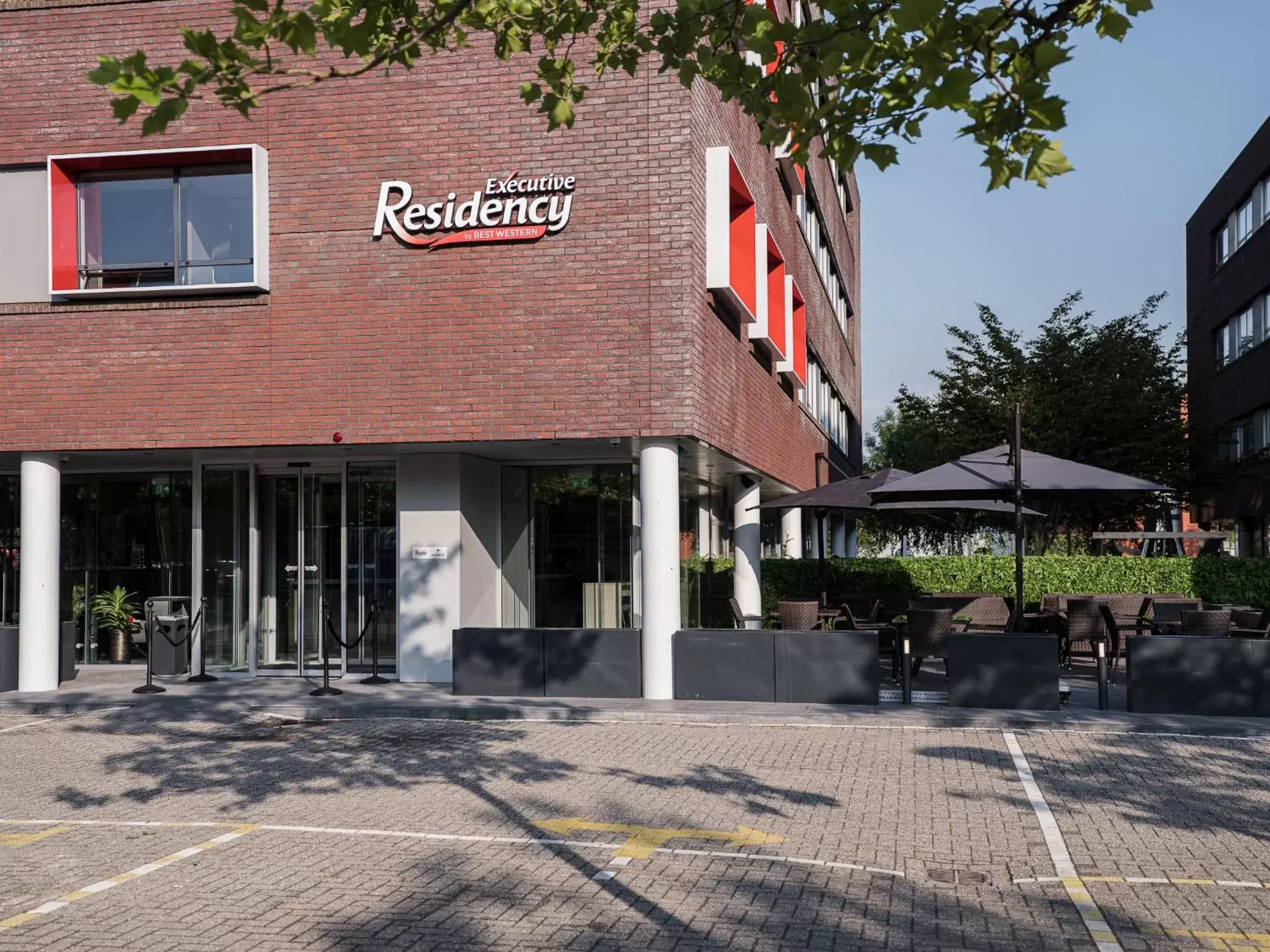 Facade/entrance, Property Building in Executive Residency by Best Western Amsterdam Airport