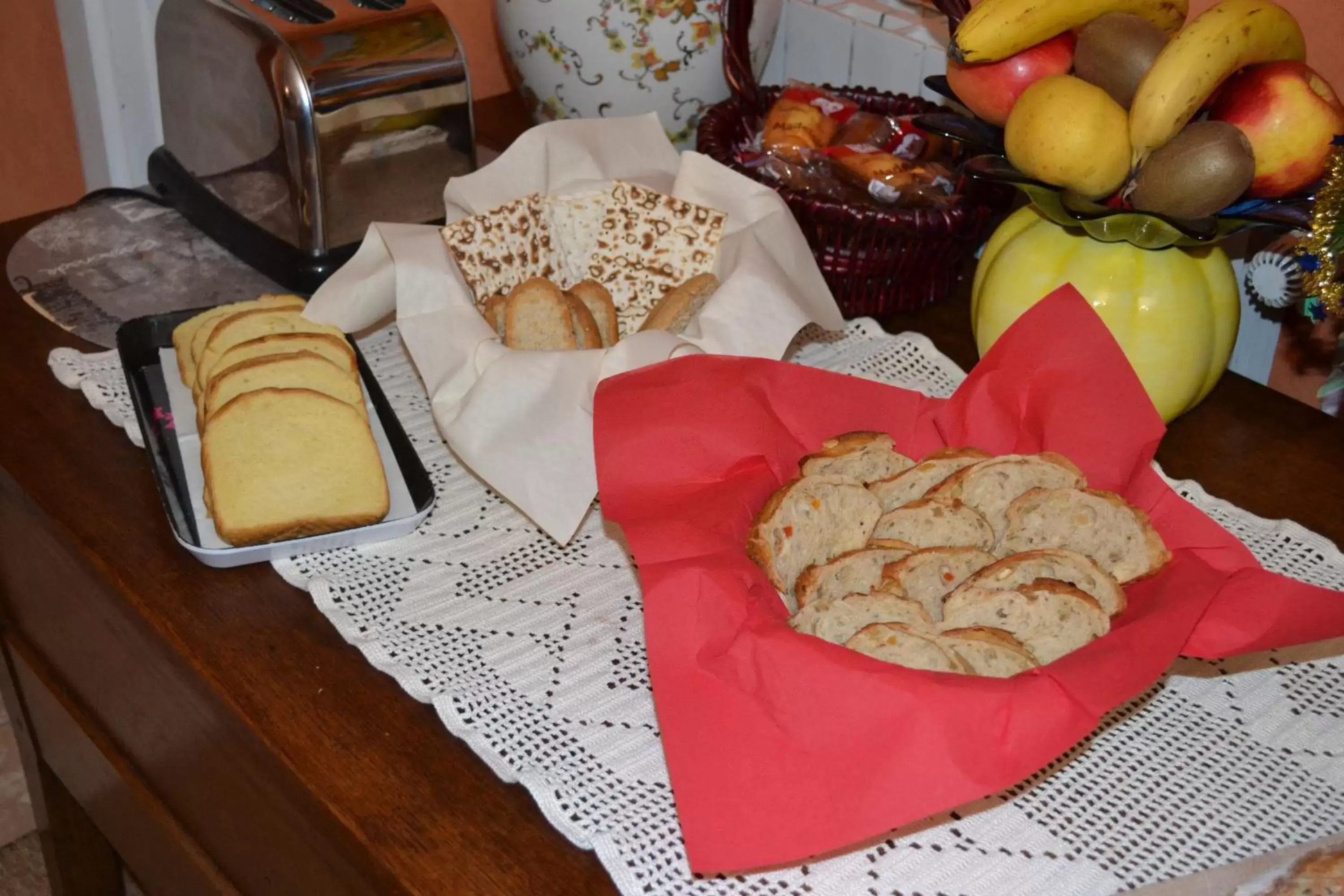 Breakfast in Hôtel Le Castel