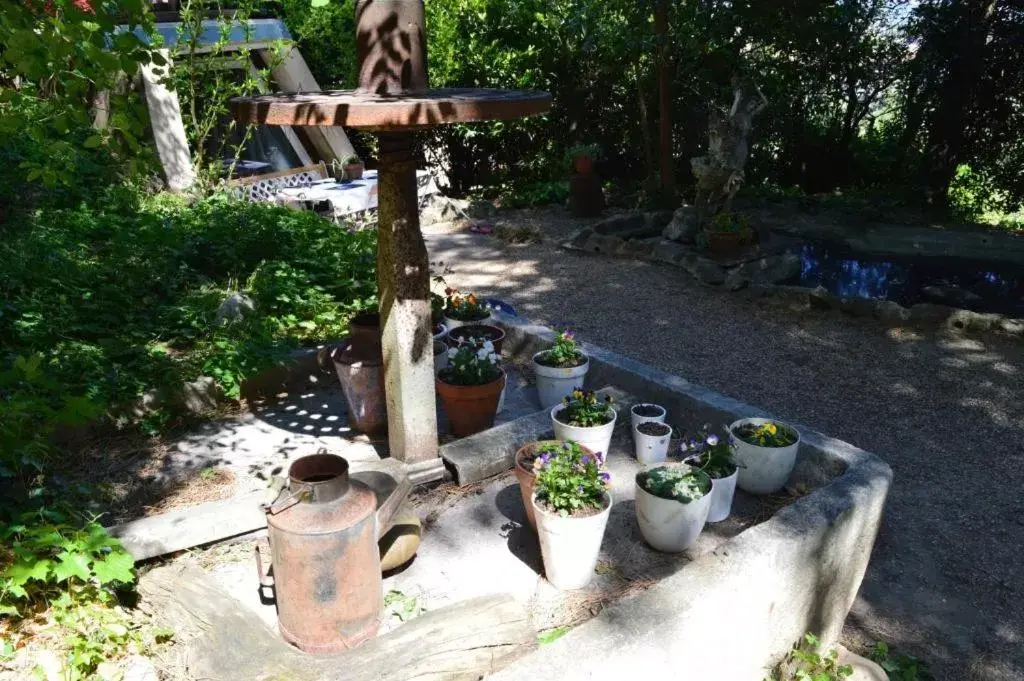 Garden in Casa mARTa : Suites, terrasses et vue panoramique