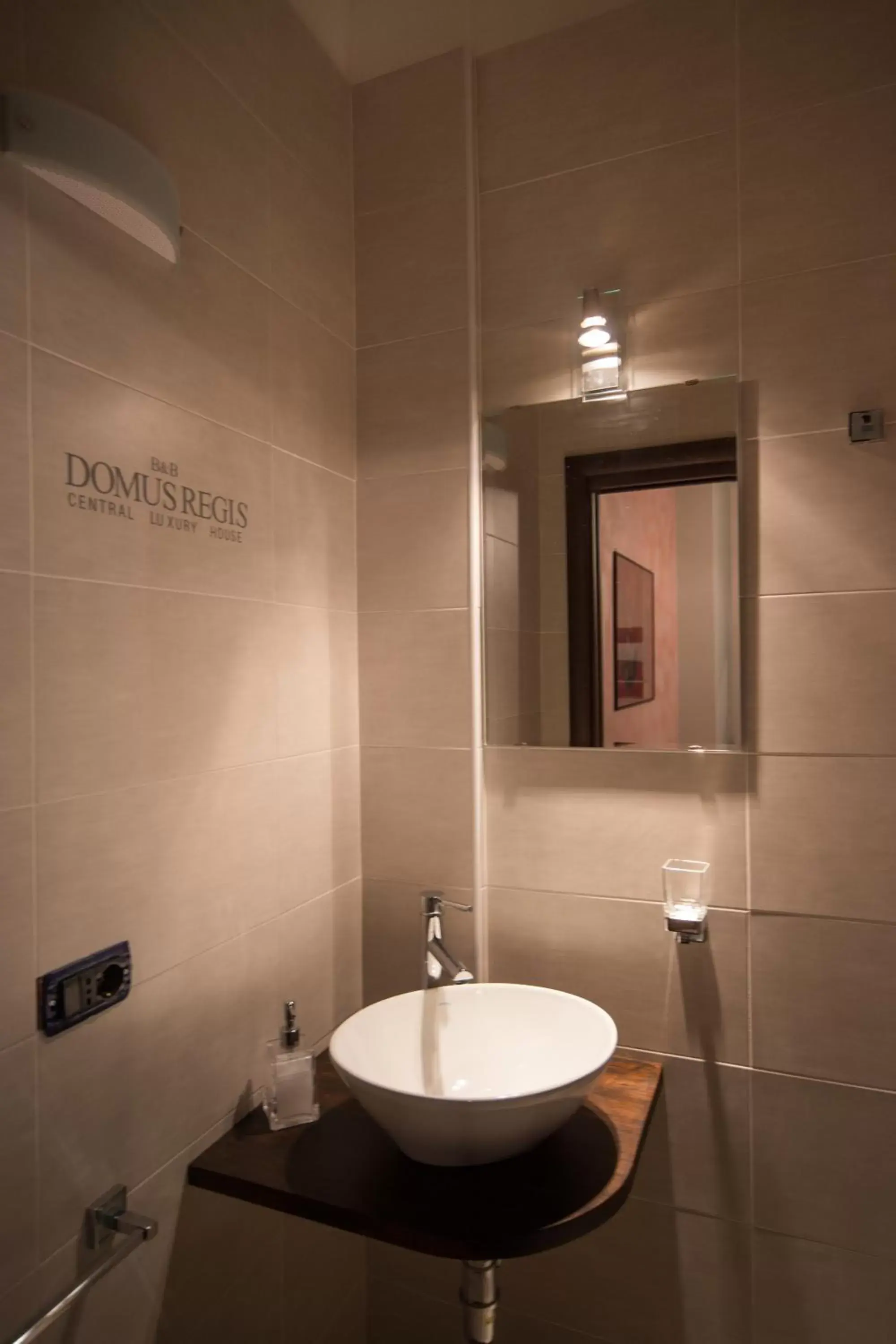 Bathroom in Domus Regis