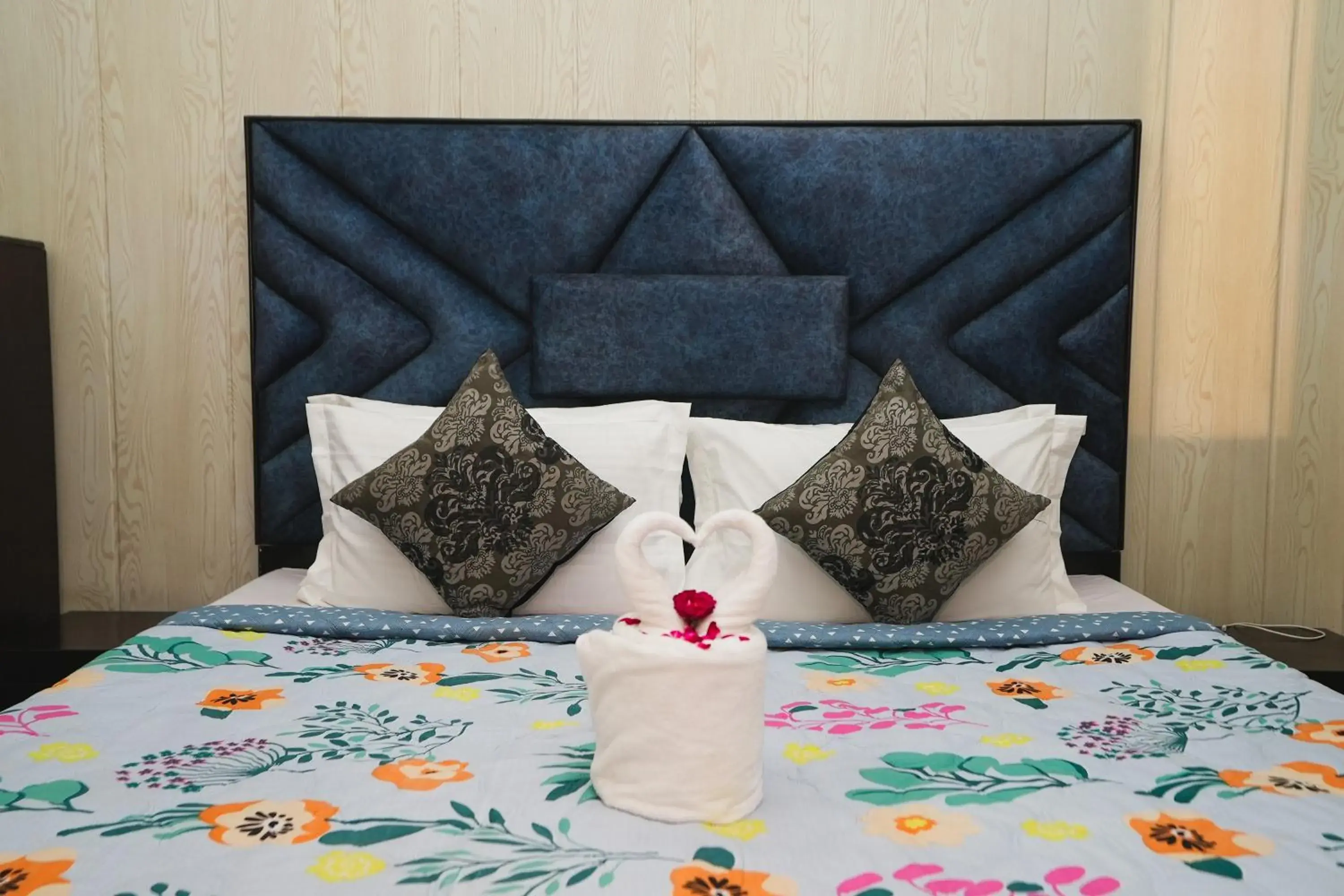 Bed in Mintstar Apartment and Suites, Chittaranjan Park