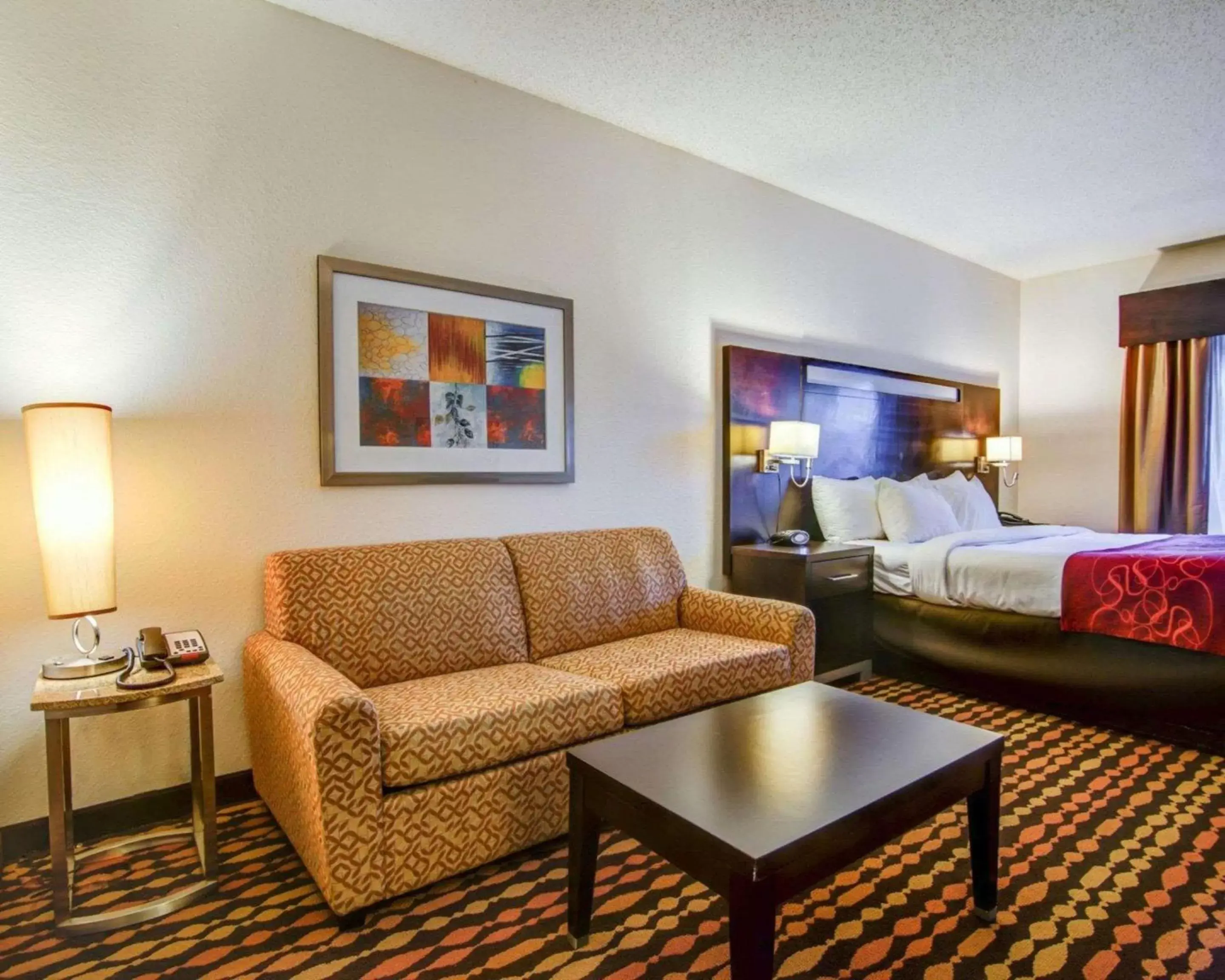 Photo of the whole room in Comfort Suites Northside Hospital Gwinnett