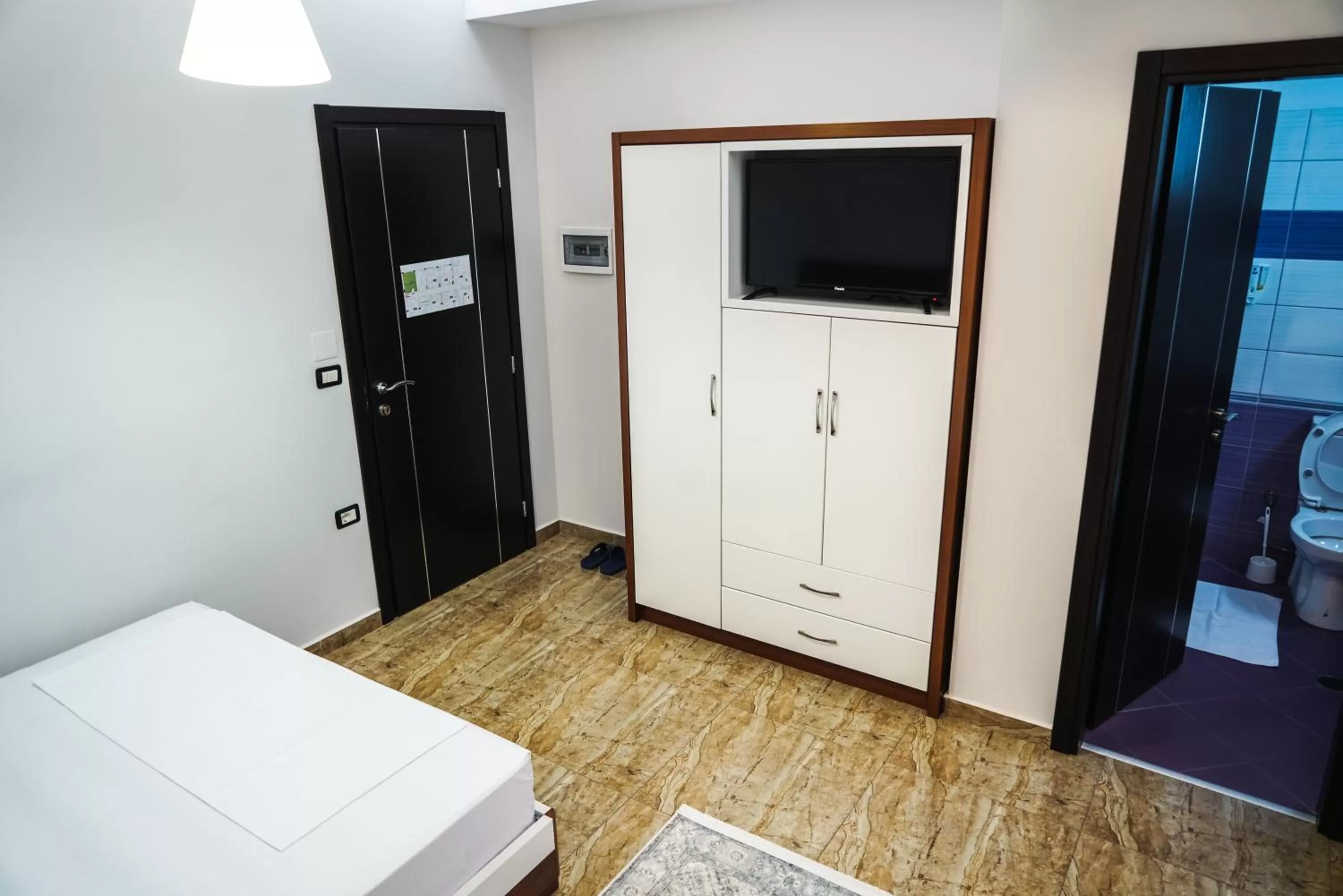 TV and multimedia, Bed in Hotel Magic