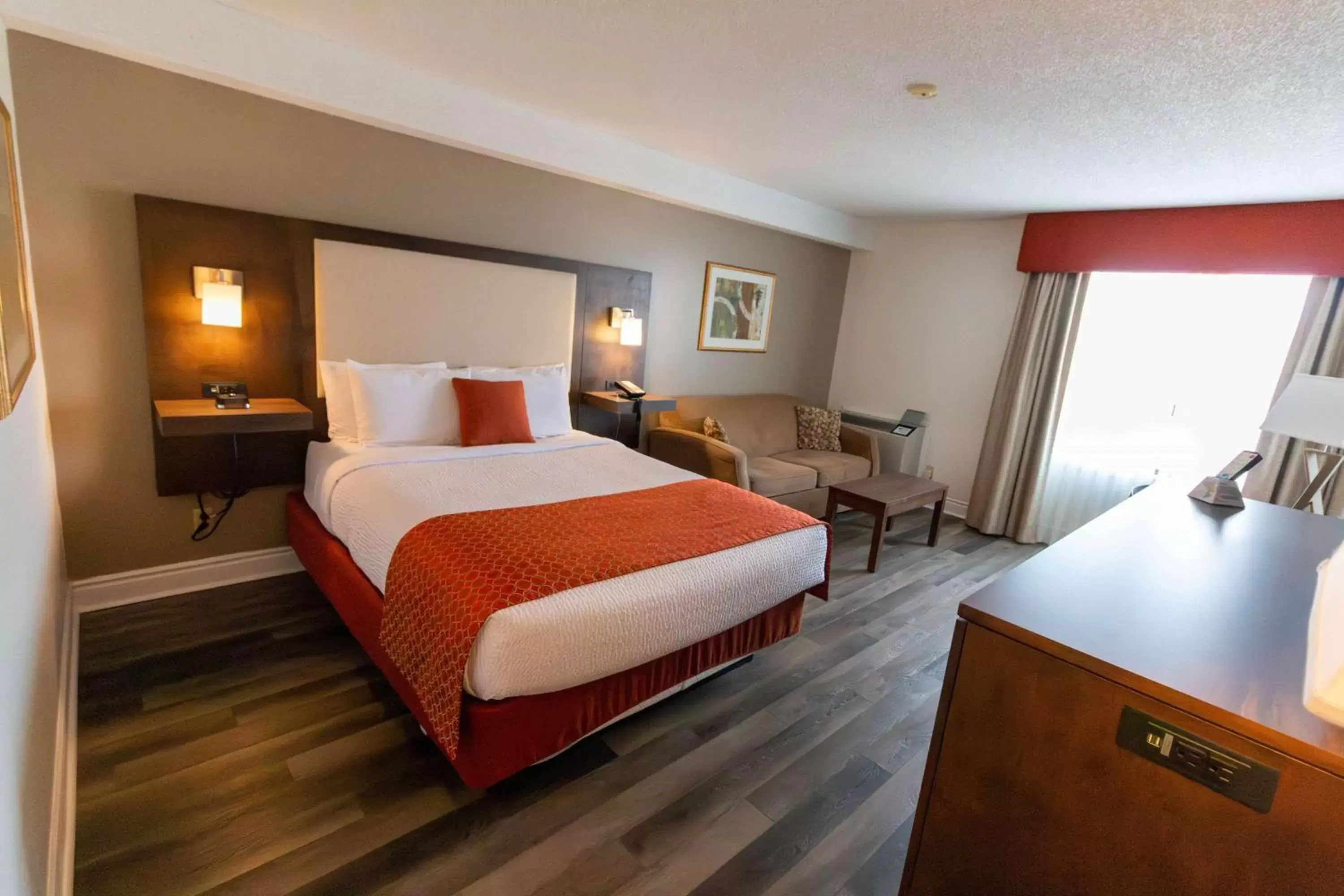 Bedroom in Best Western Smiths Falls Hotel