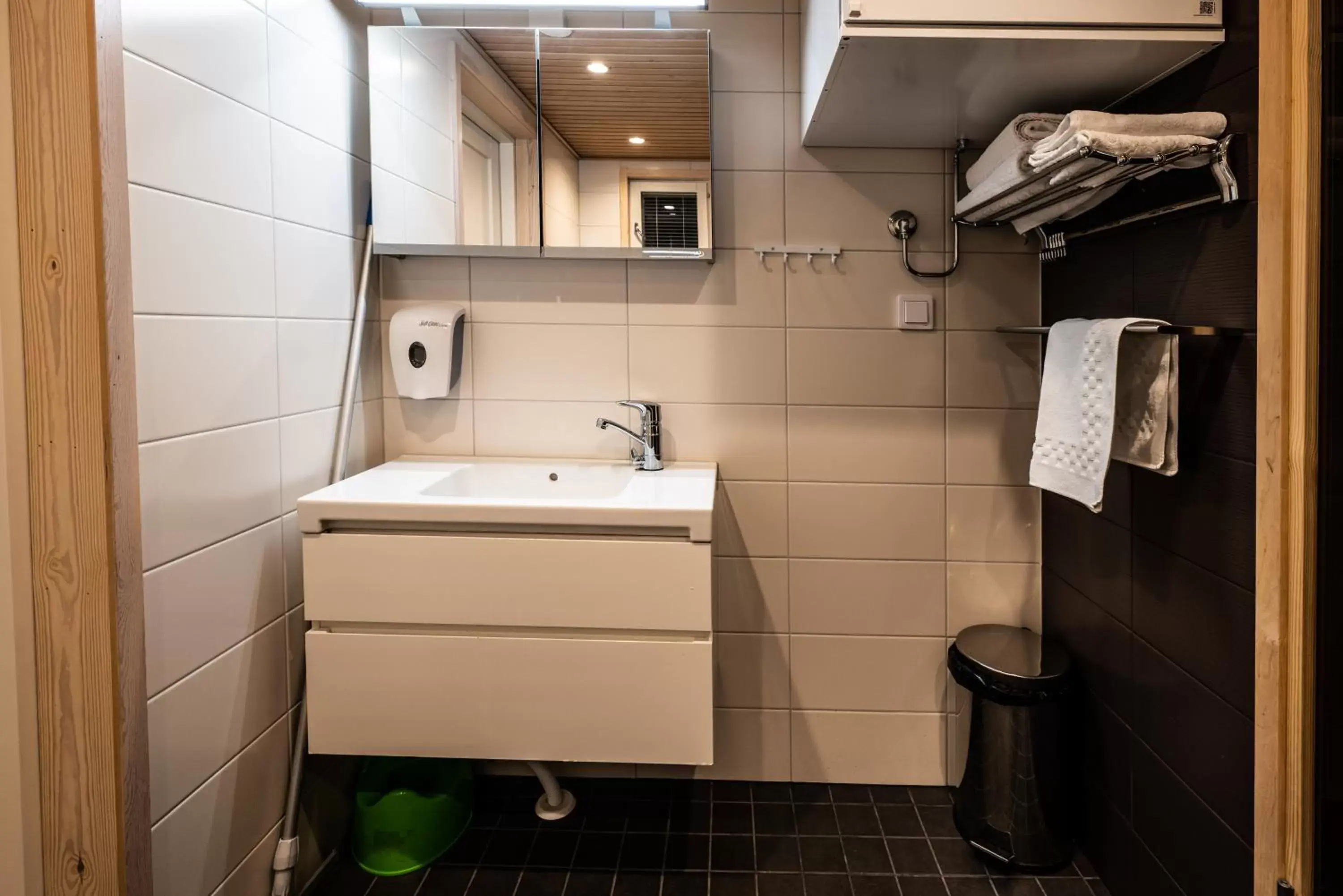 Toilet, Bathroom in Ranua Resort Holiday Villas