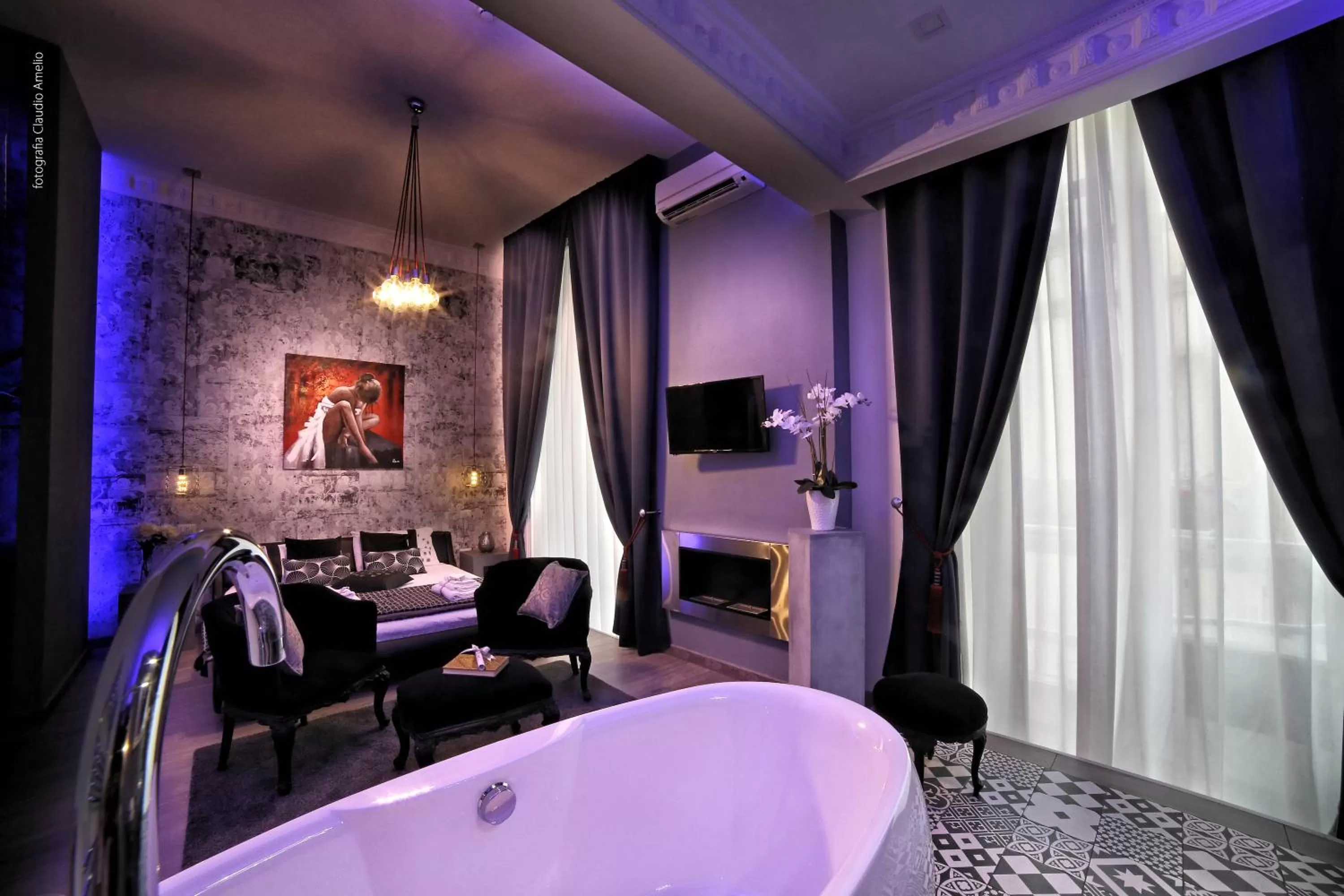 Photo of the whole room in Bourbon House