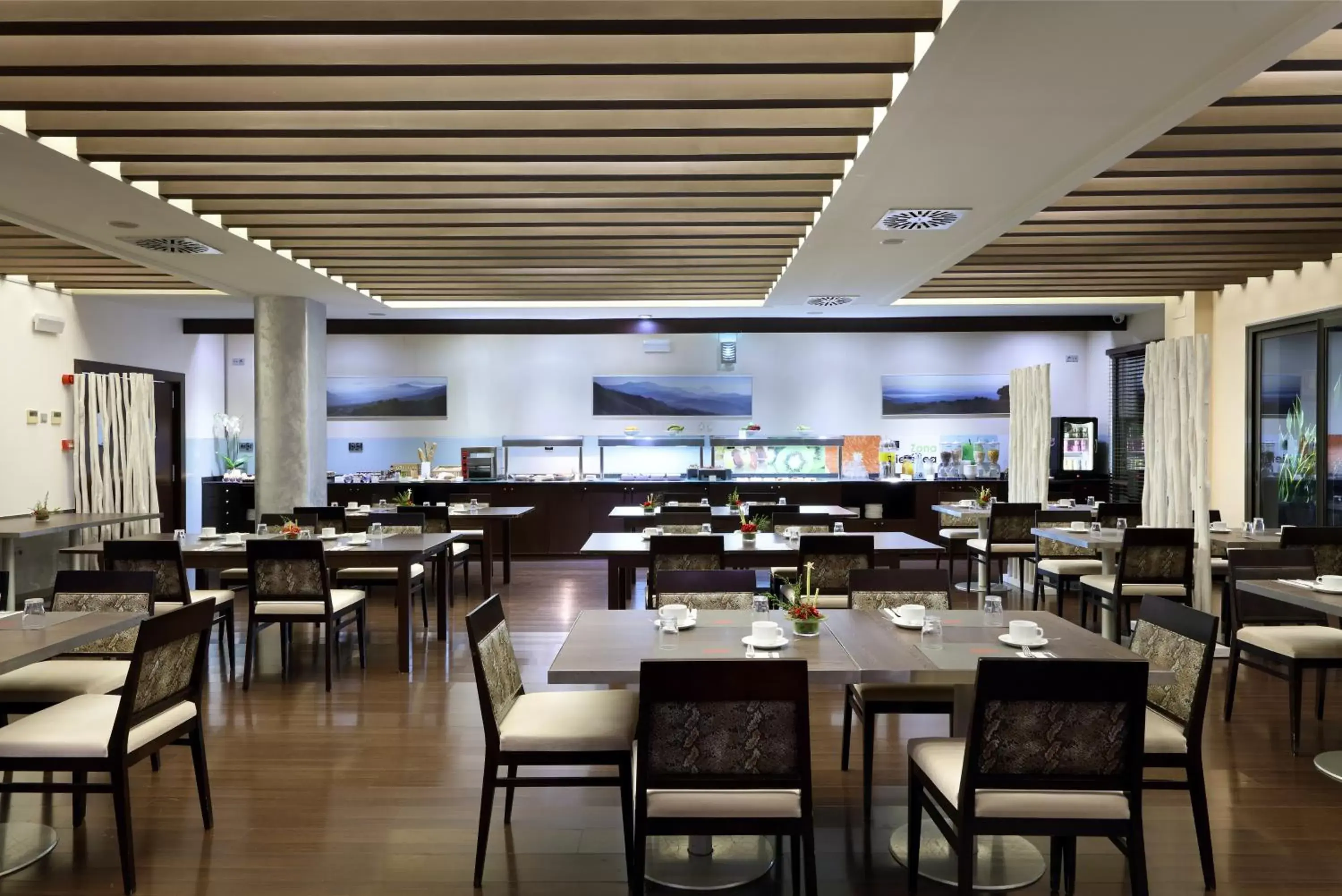 Restaurant/Places to Eat in Eurostars Centrum Alicante