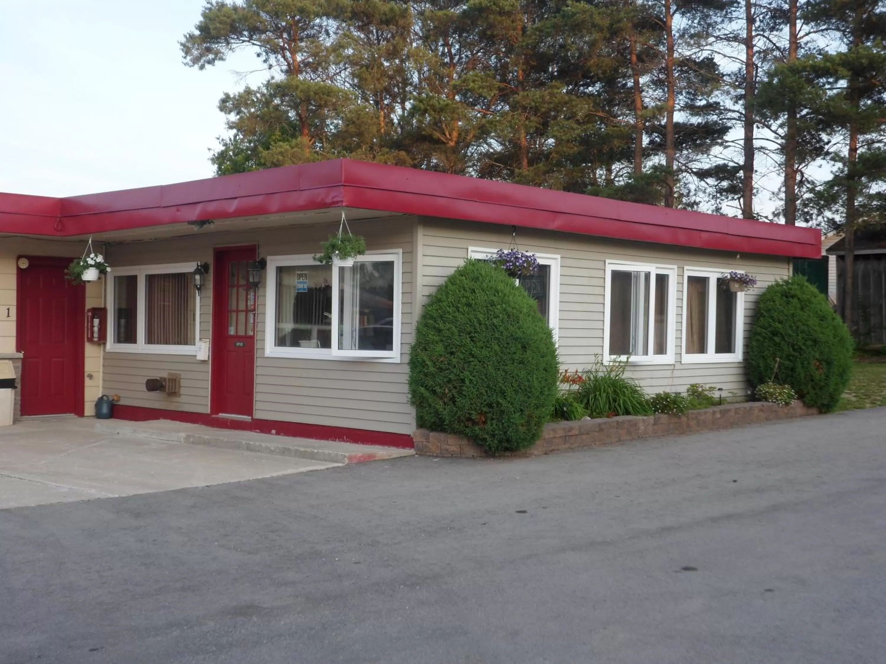 Property building in The Silver Birch Motel