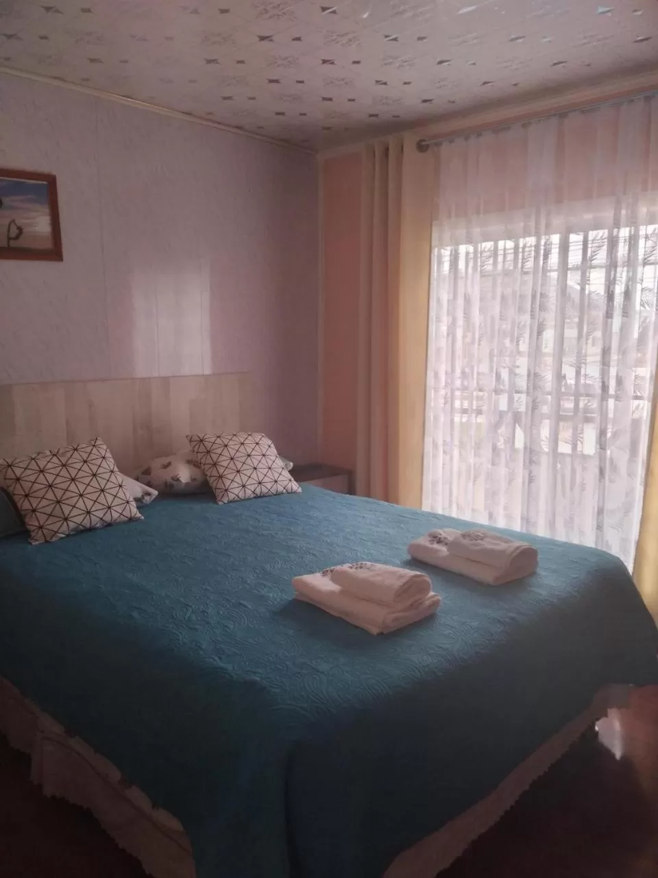 Bed in hostal geminis ,phillipi 653 centro