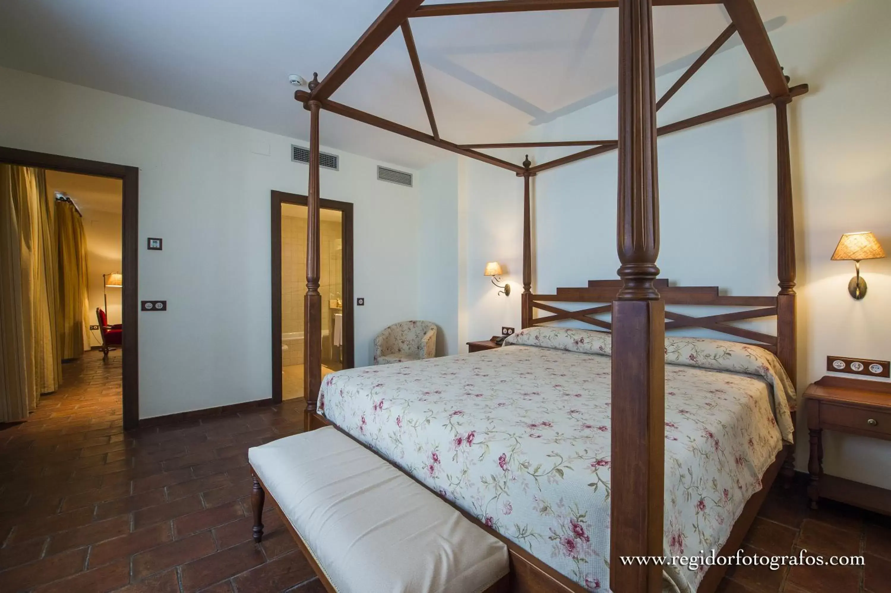 Photo of the whole room, Bed in Hospedium Hotel Cortijo Santa Cruz