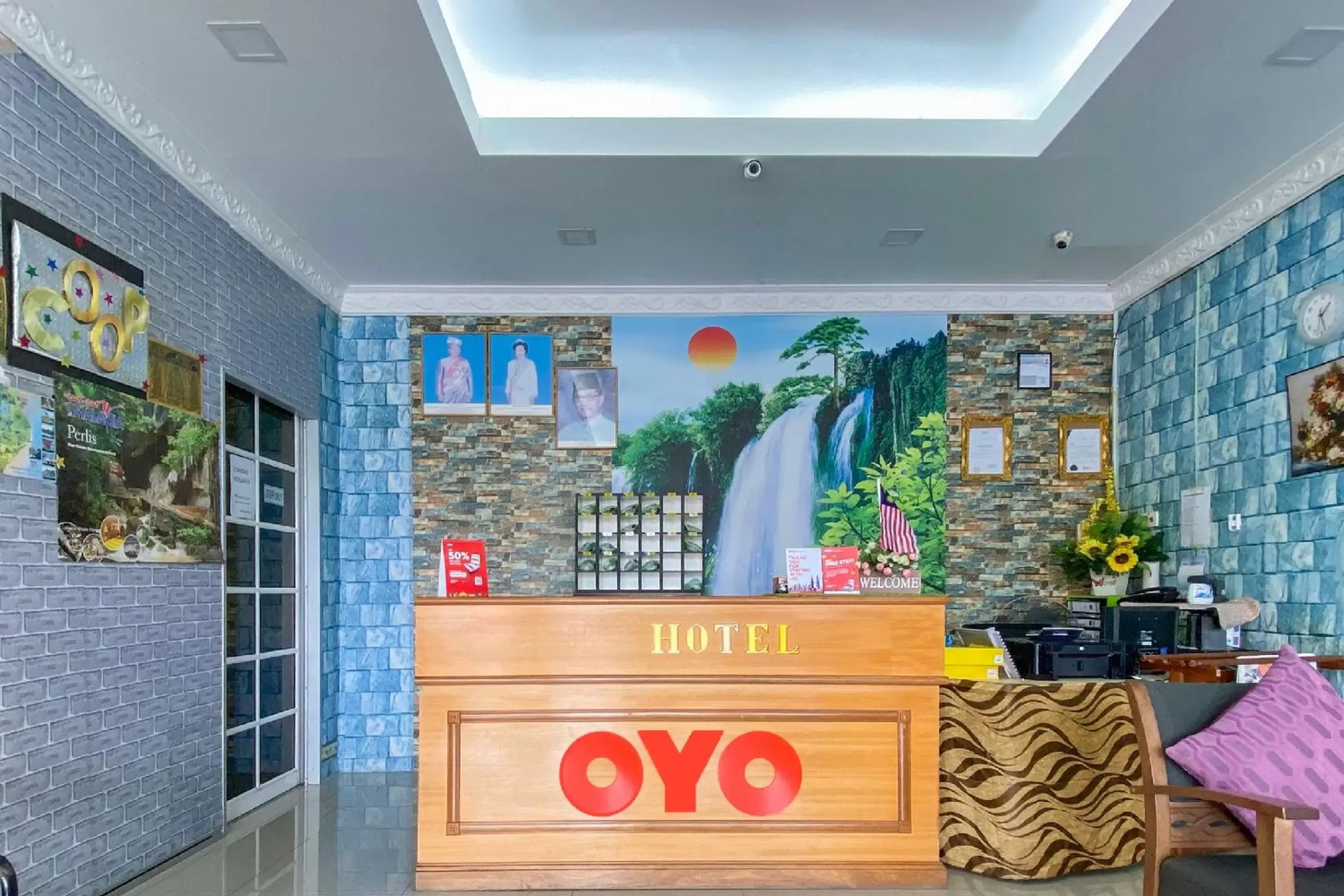 Lobby or reception, Lobby/Reception in Super OYO 90039 Coop Hotel Kangar