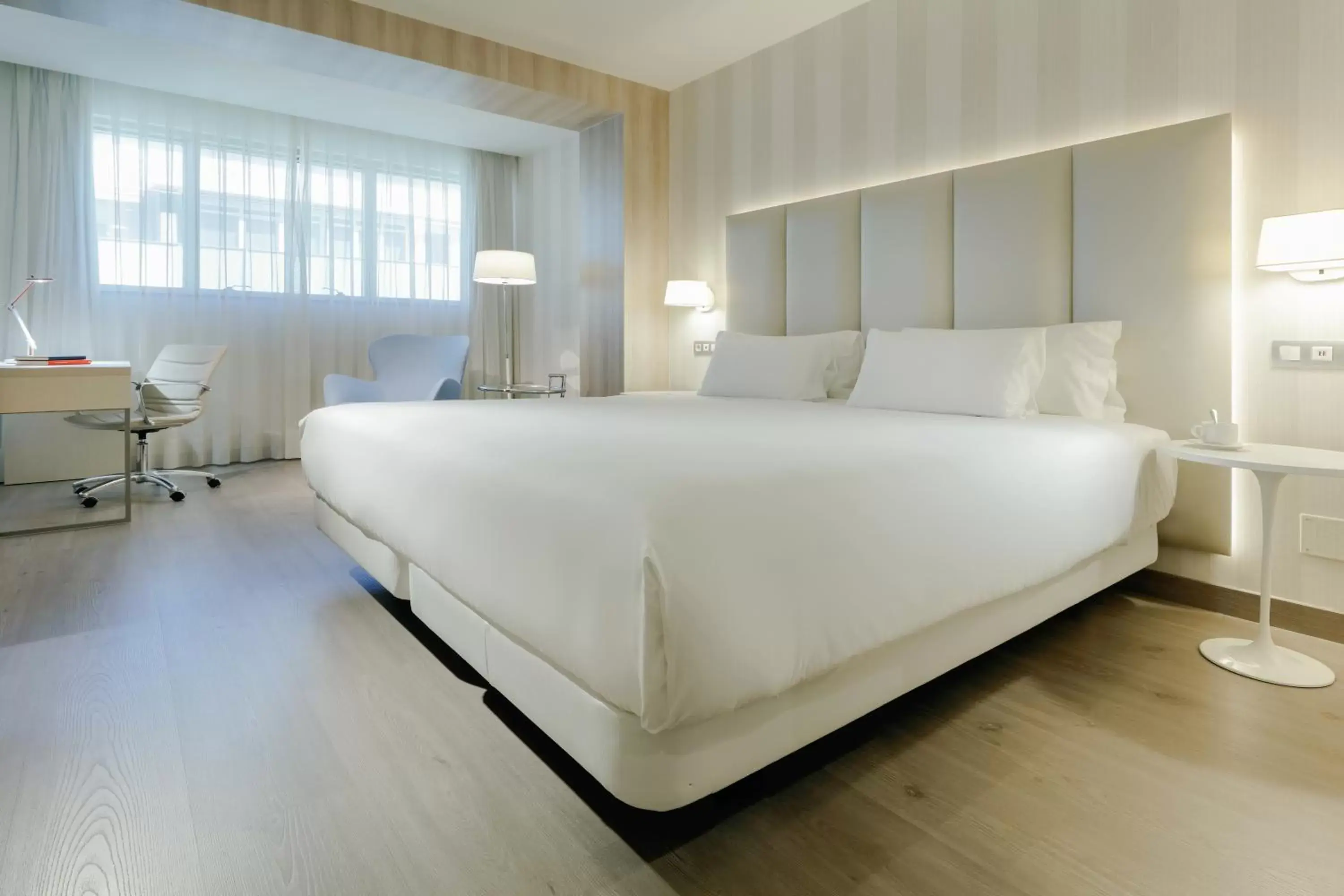 Photo of the whole room, Bed in Hesperia A Coruña Centro Photo of the whole room, Bed in Hesperia A Coruña Centro