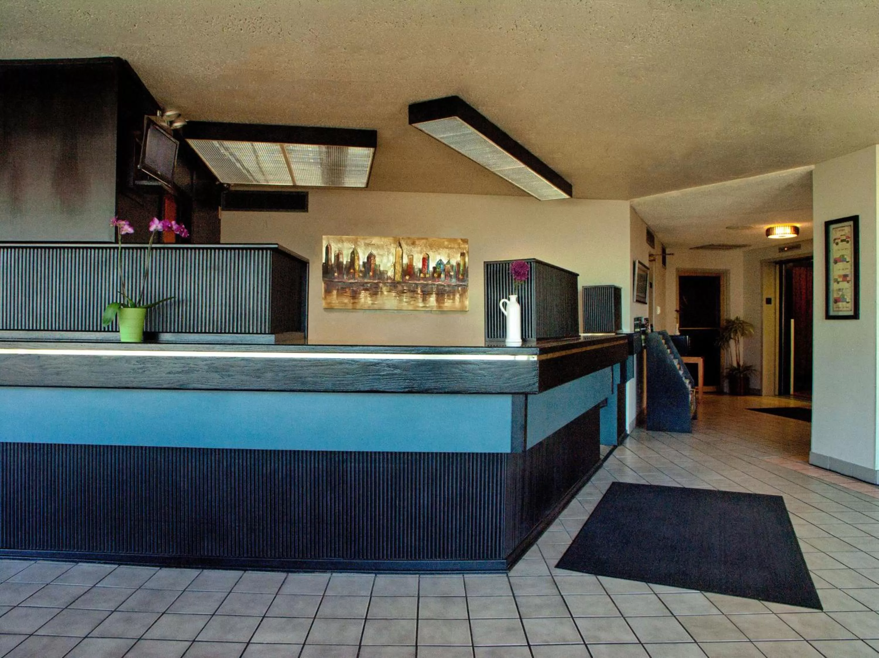 Lobby or reception in Inn at the Convention Center