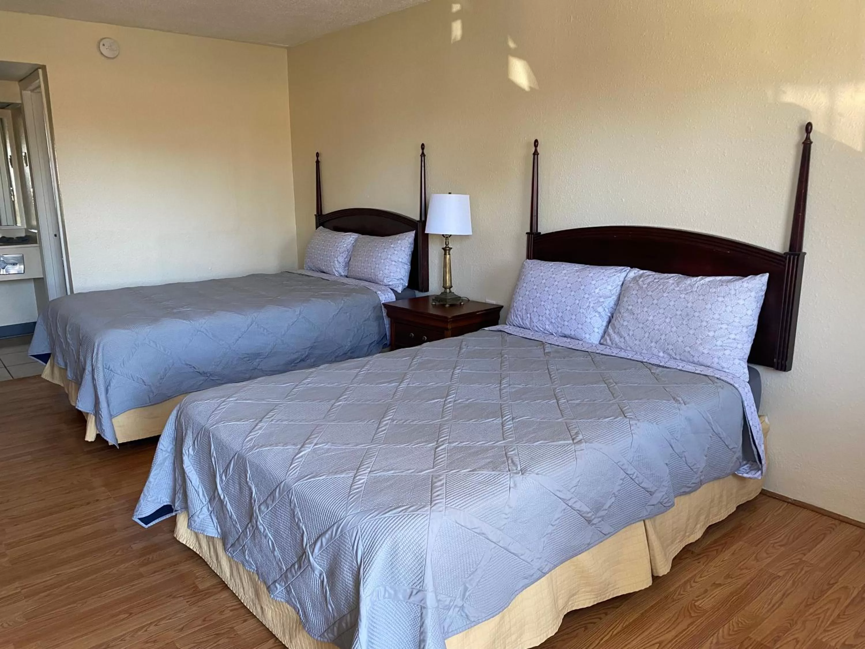 Standard Double Room in Jasmine Garden Inn - Lake City