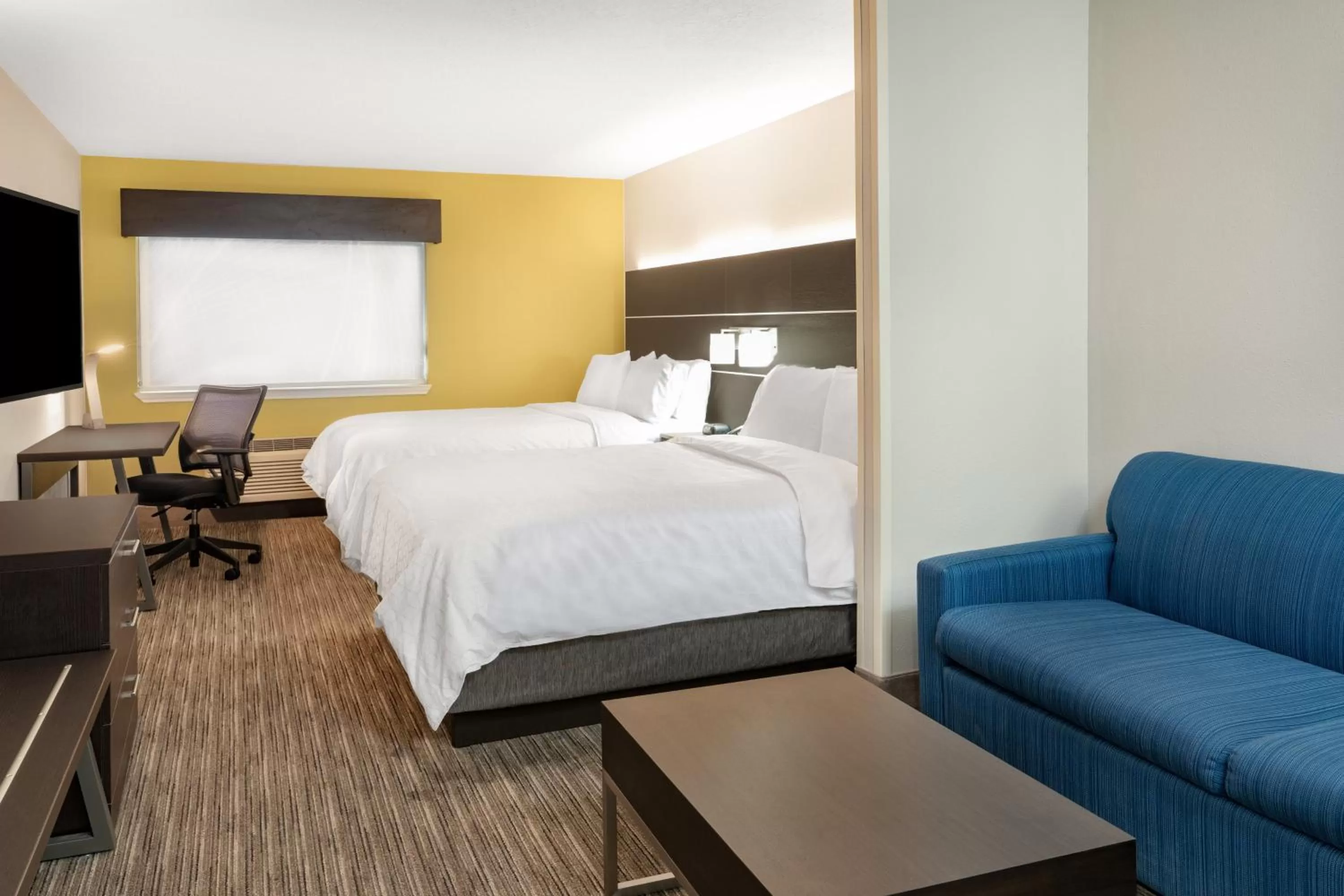 Bedroom, Bed in Holiday Inn Express Hotel & Suites Albuquerque - North Balloon Fiesta Park by IHG