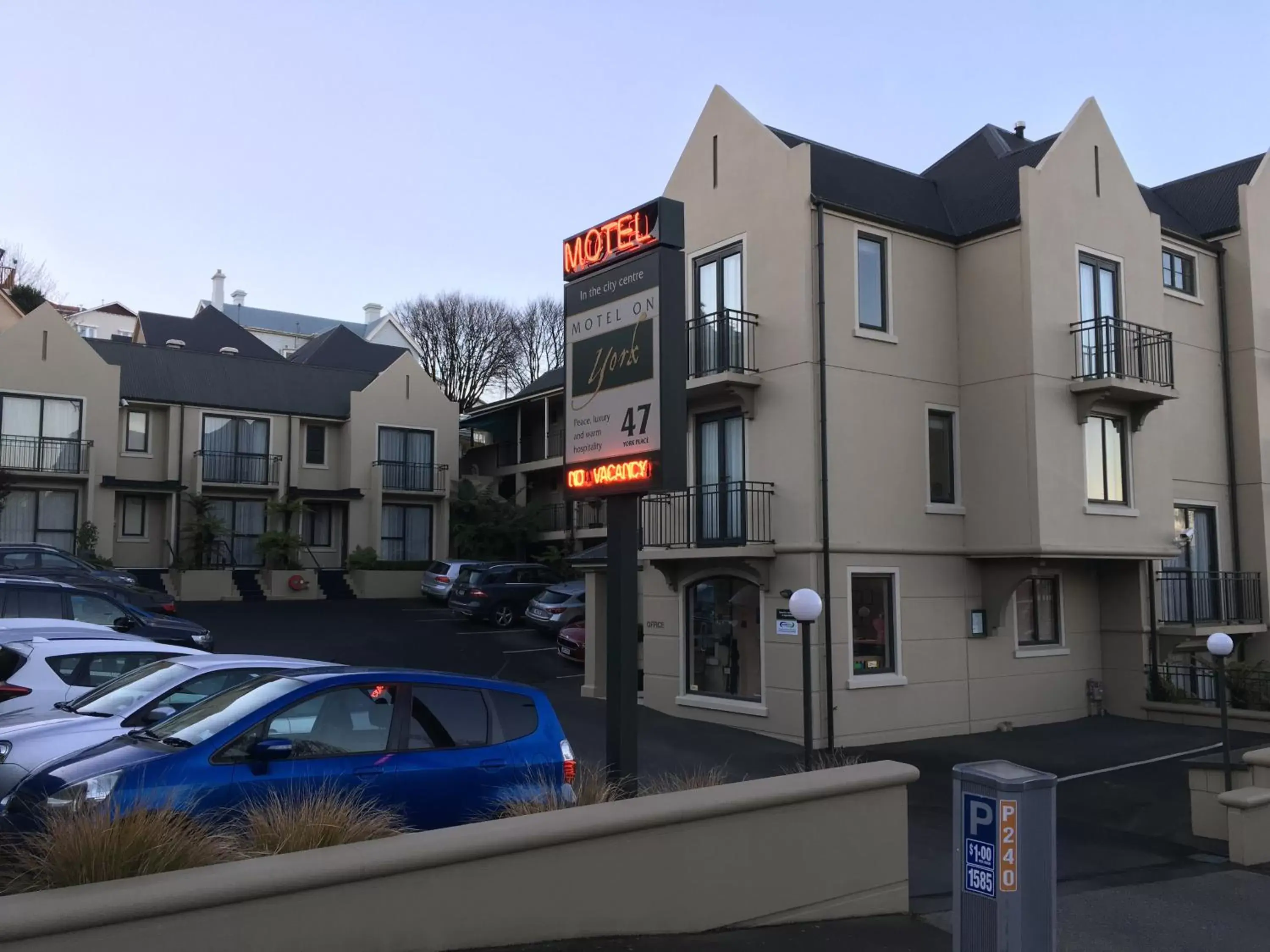 Facade/entrance in Motel On York Facade/entrance in Motel On York