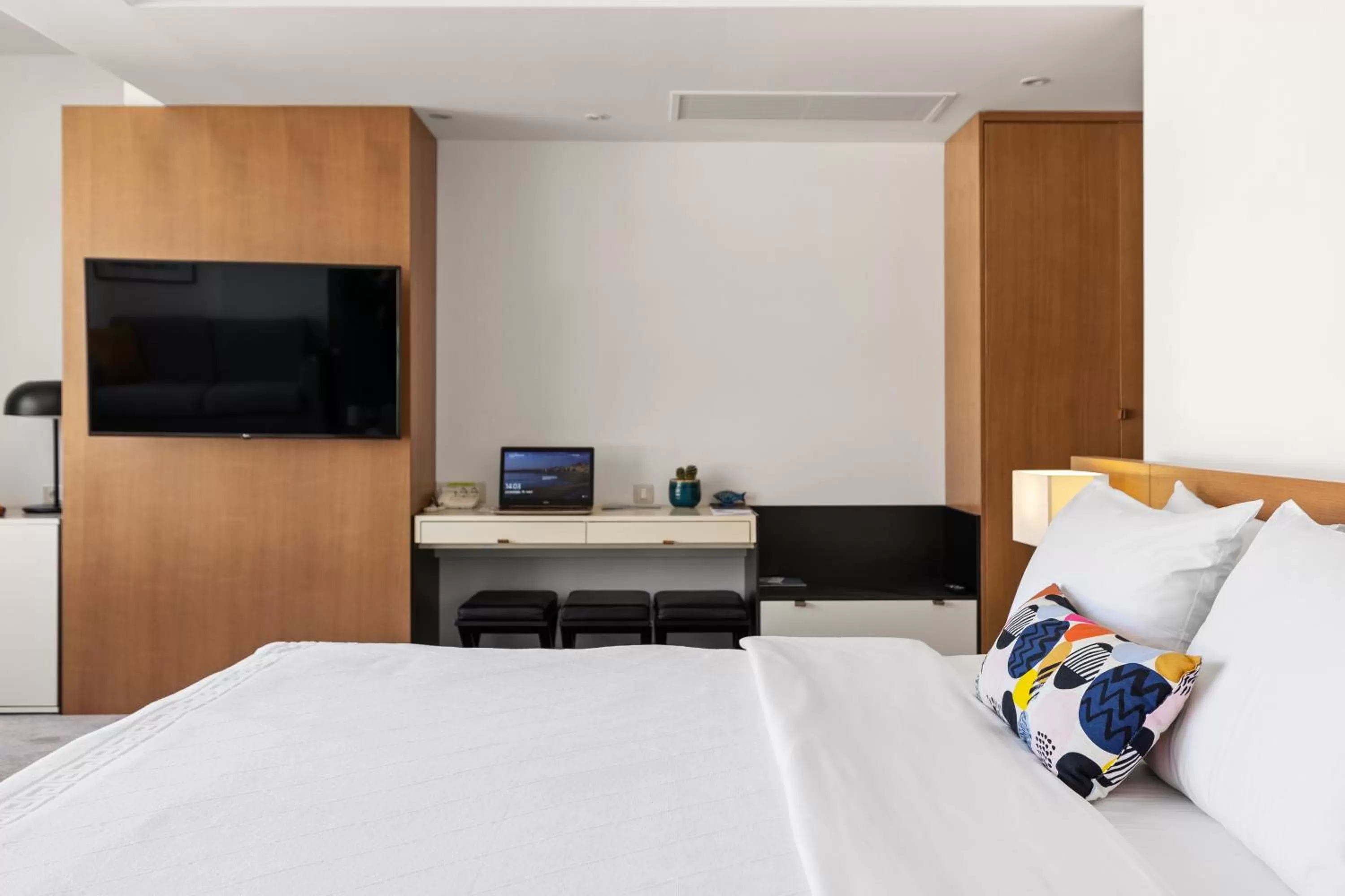 Bedroom, Bed in Hotel Harmonia by Dukley