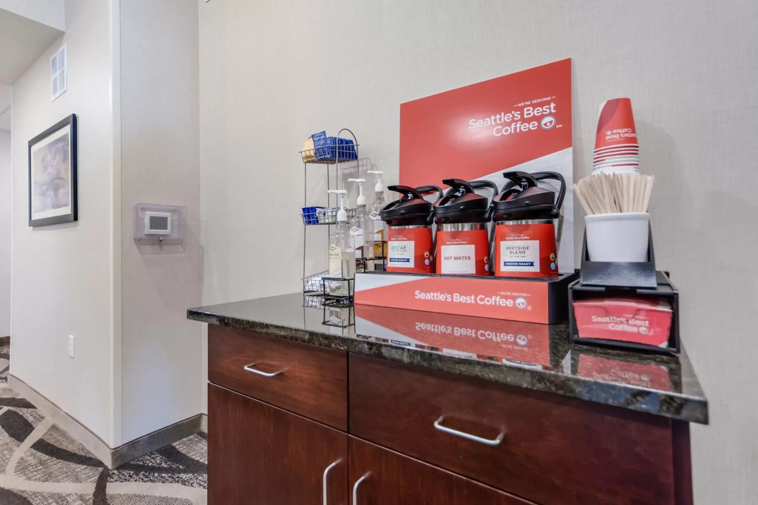 Coffee/tea facilities in Cobblestone Inn & Suites-Fremont