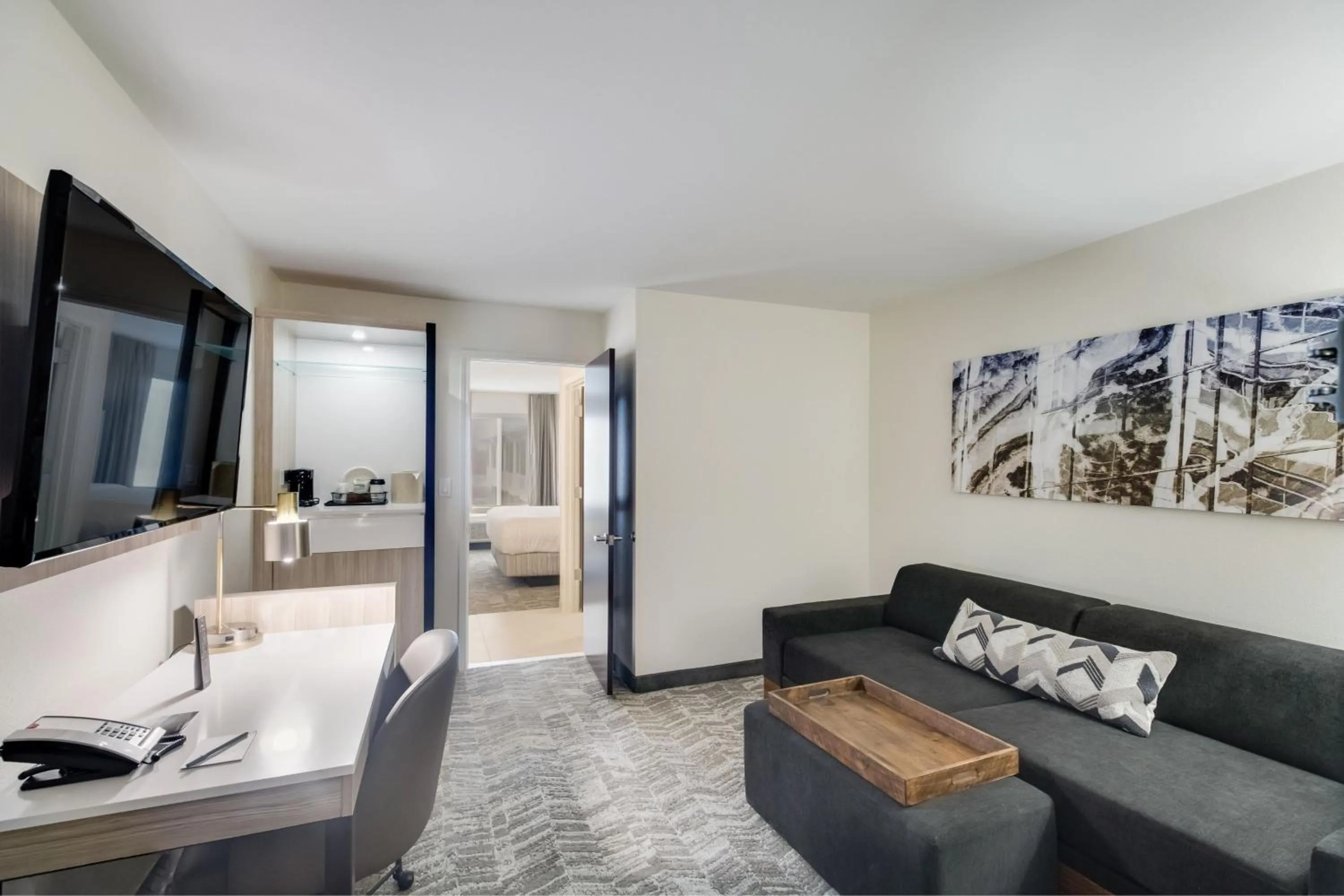 Living room in SpringHill Suites by Marriott Dallas NW Highway at Stemmons / I-35East