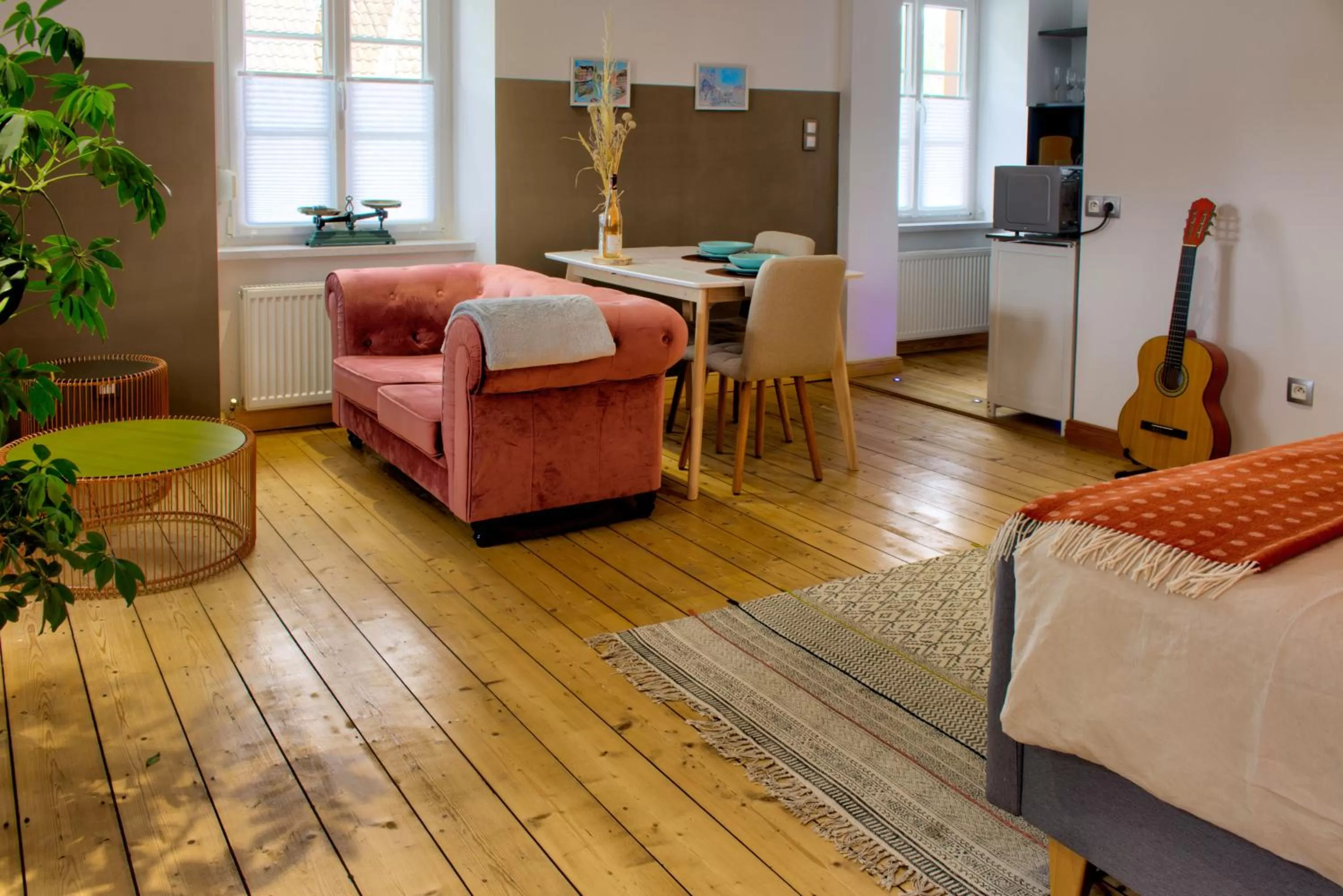 Photo of the whole room, Bed in La Maison Forestière
