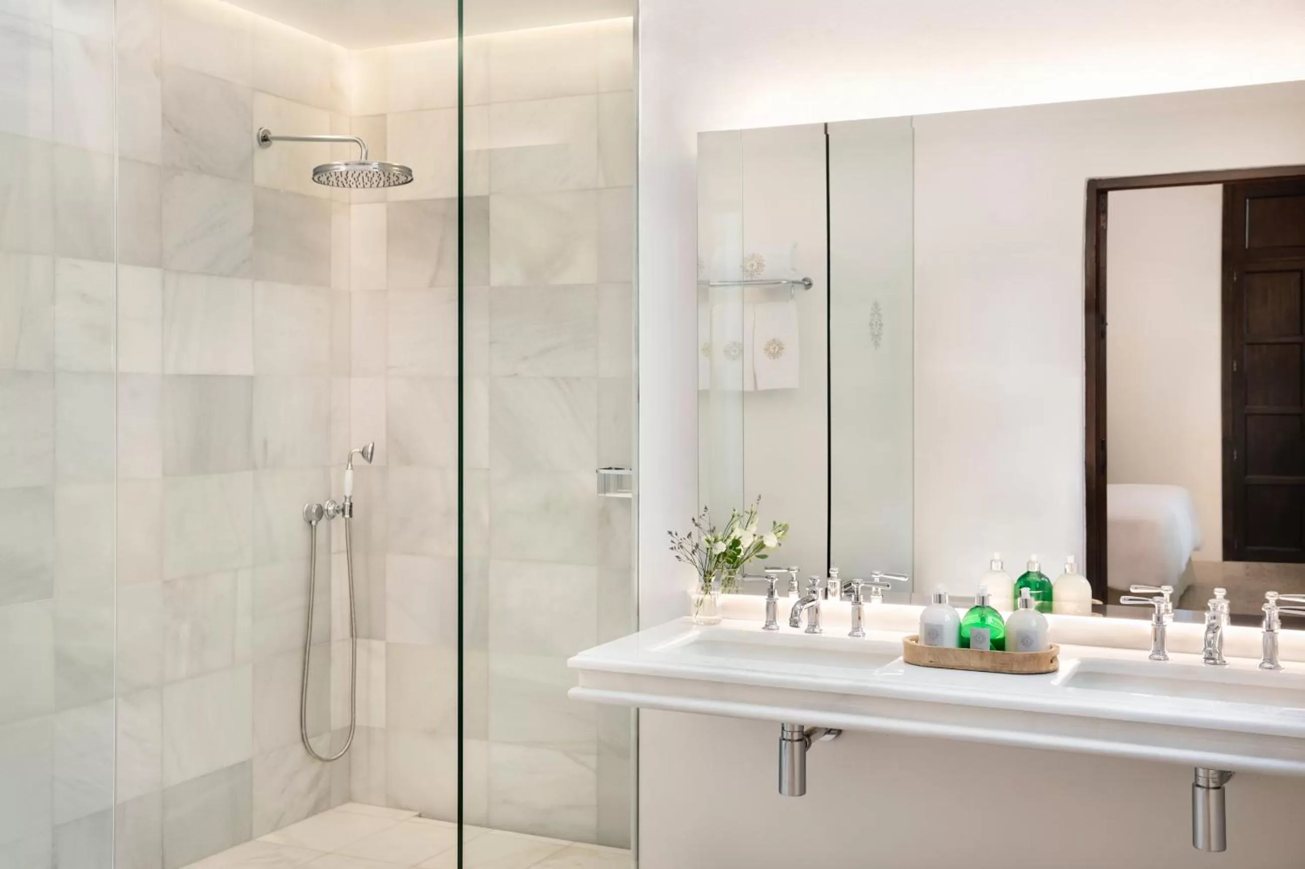 Shower in Ca'n Puig de Sòller