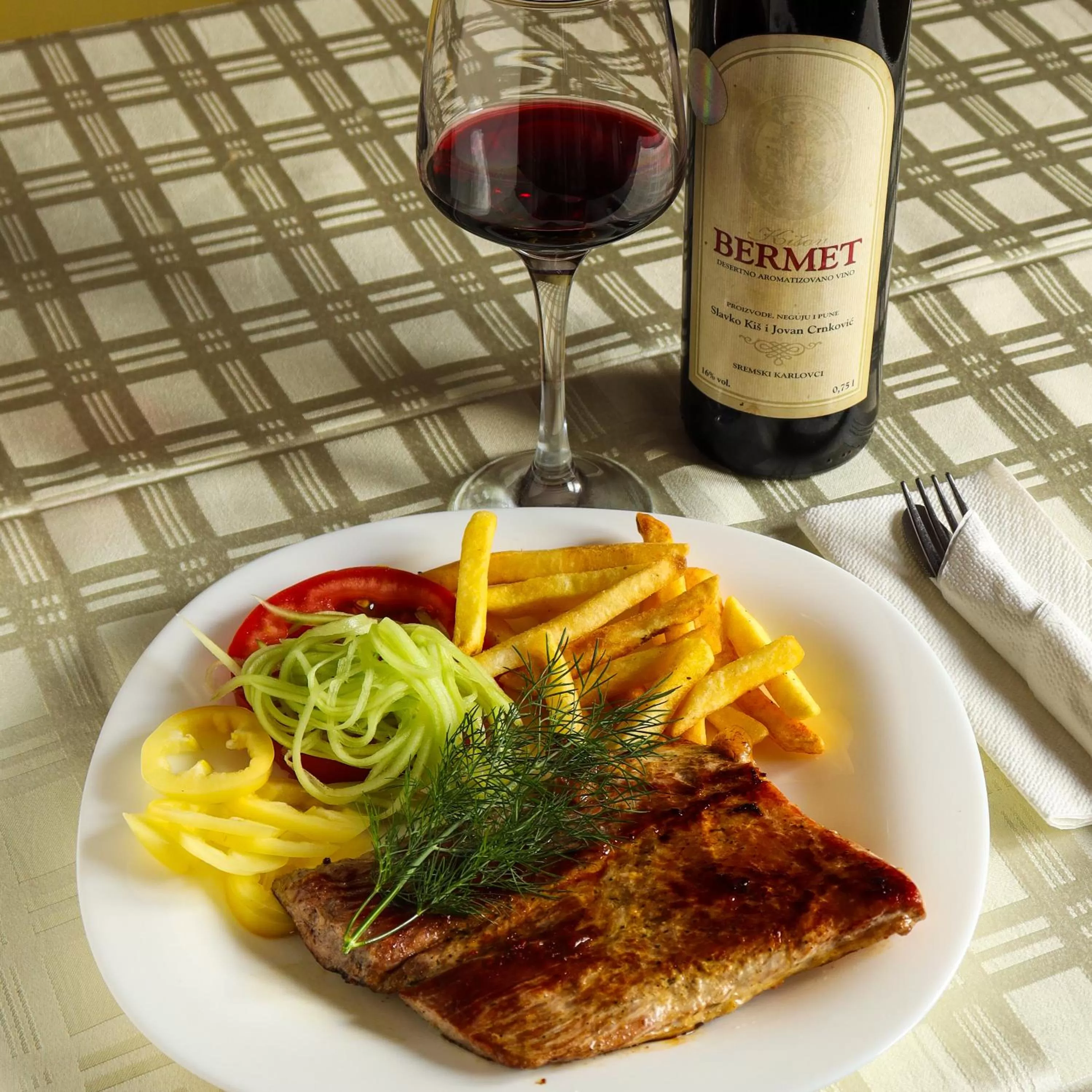 Food and drinks in Restoran & Motel Manjež